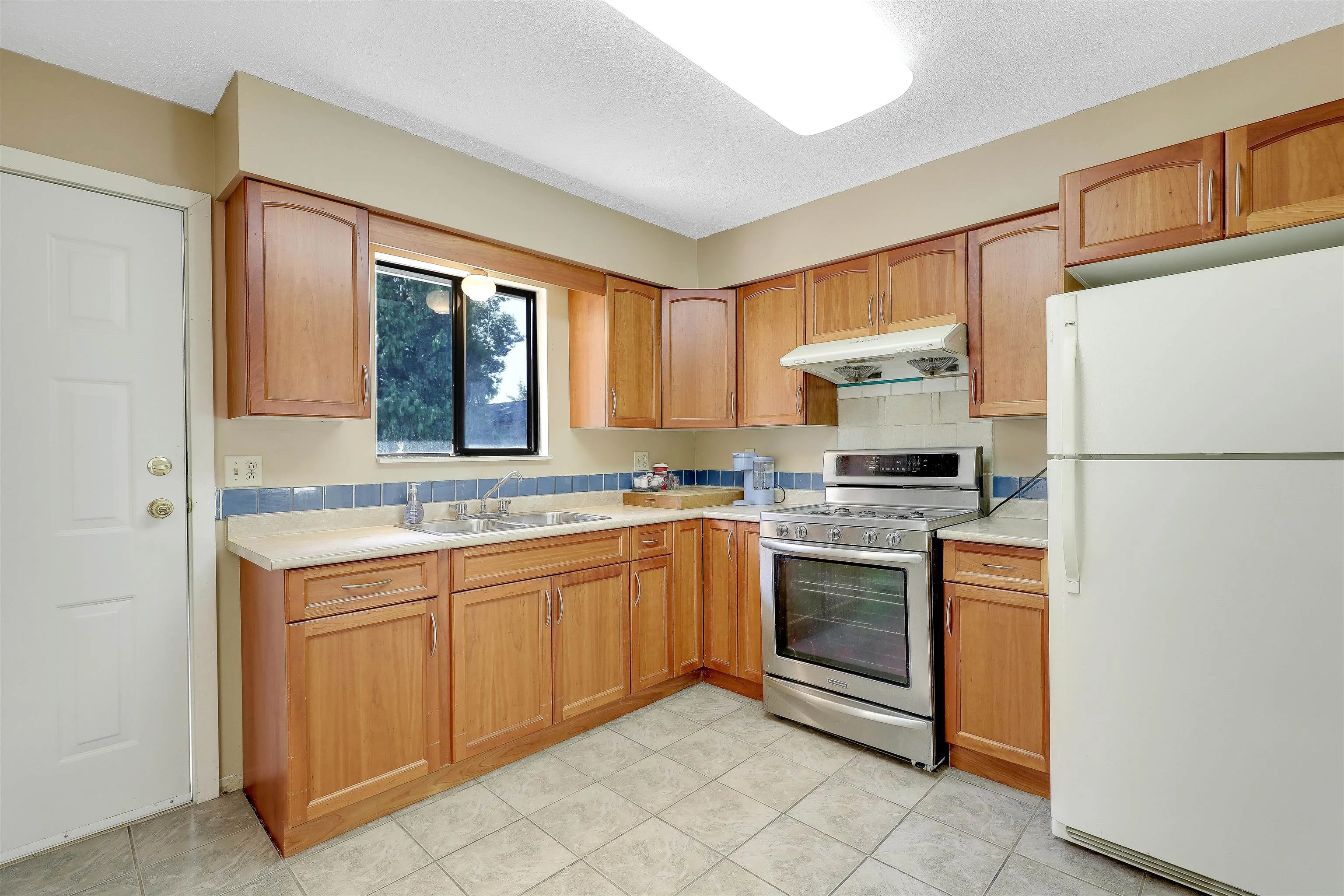1440 Kamloops Place