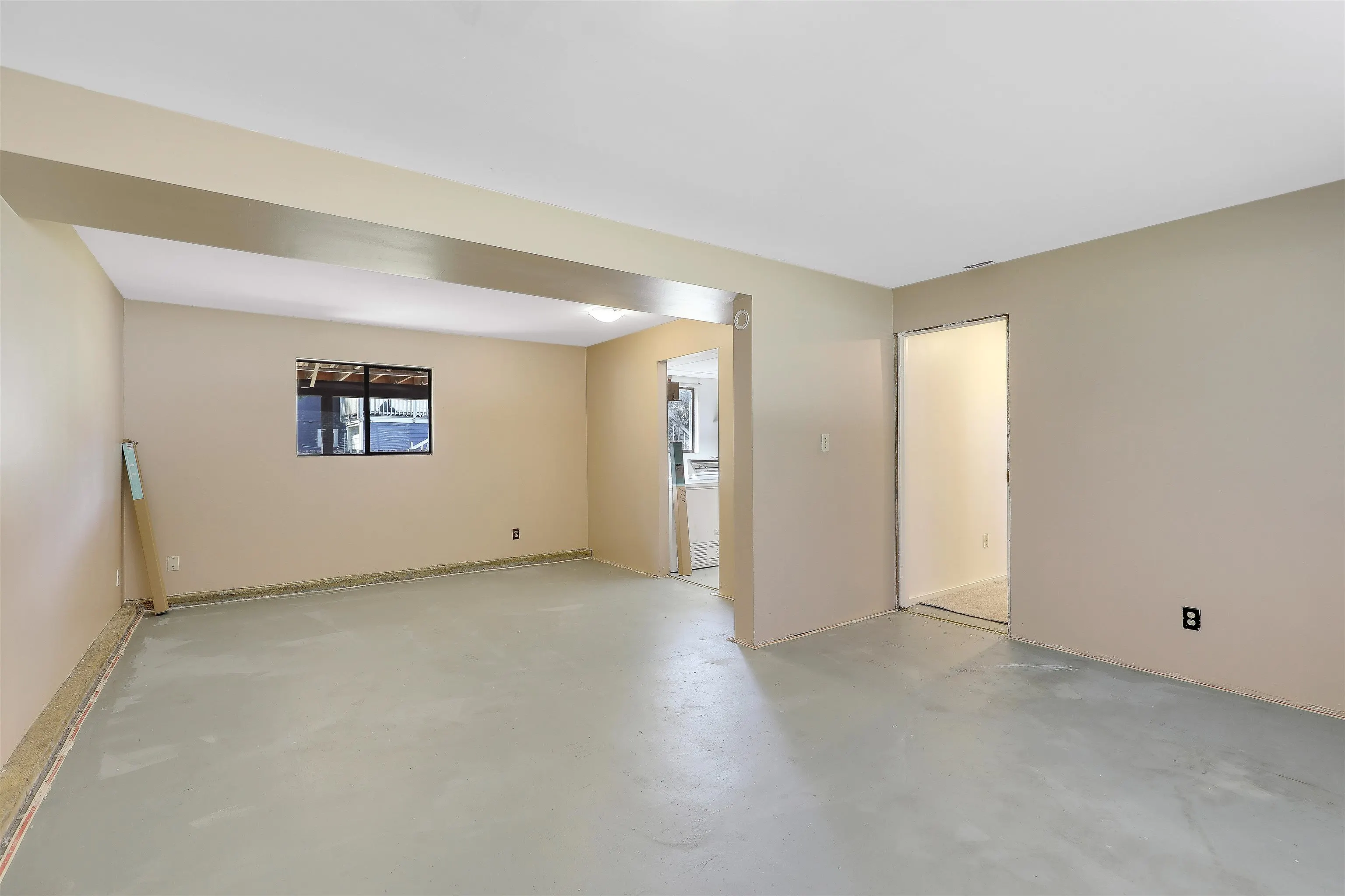 1440 Kamloops Place