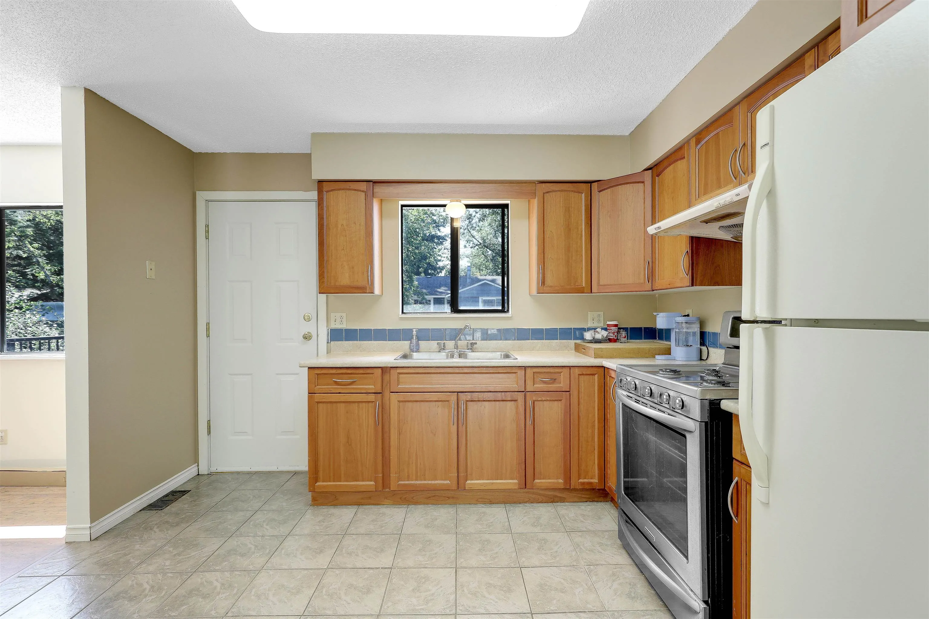 1440 Kamloops Place