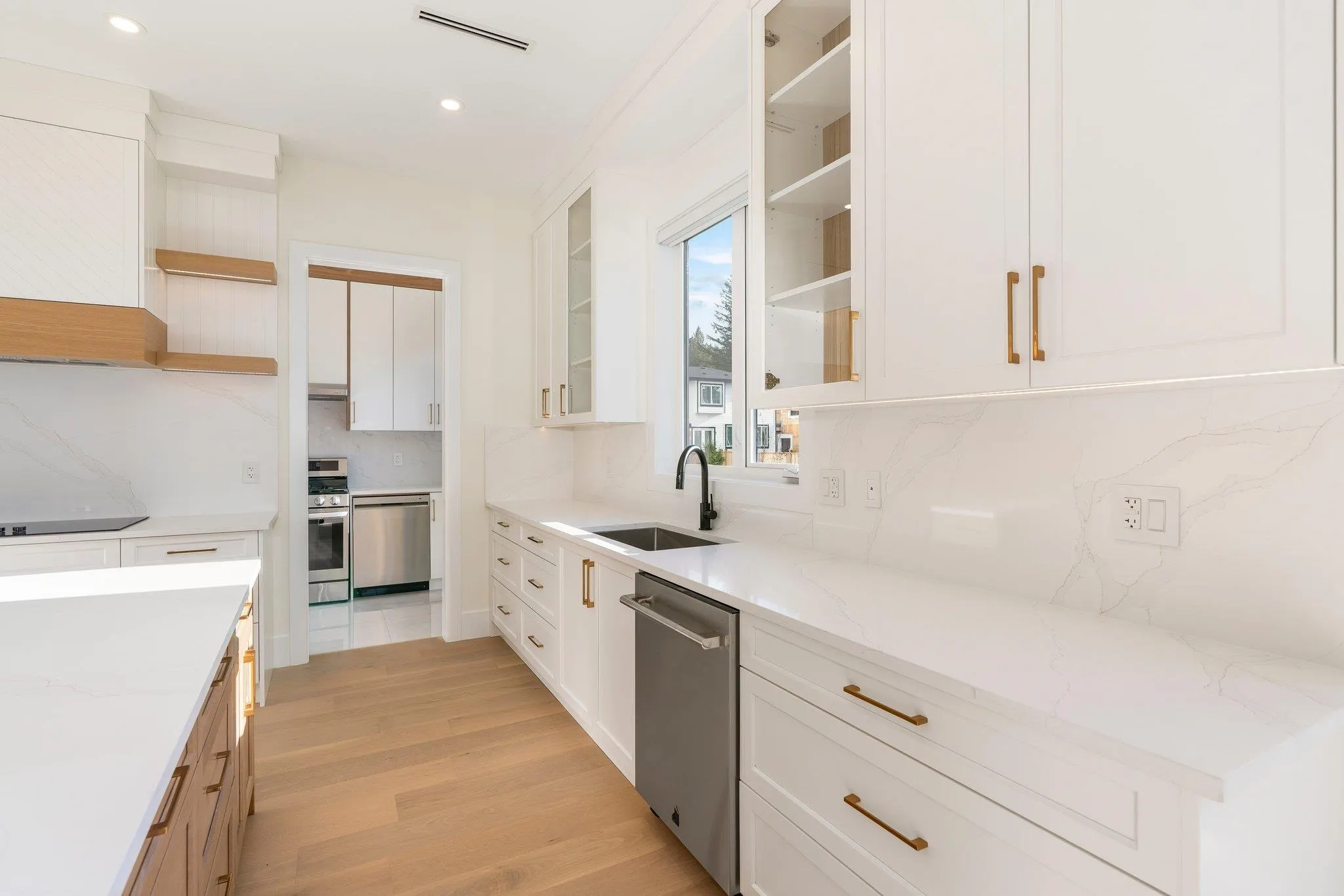 20070 27a Avenue