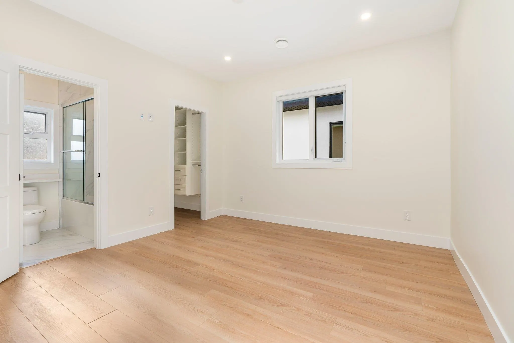 20070 27a Avenue