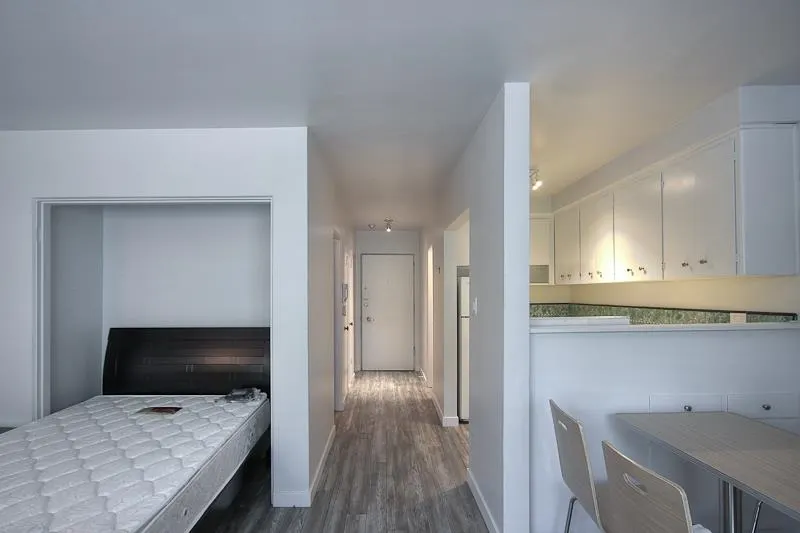 1540 Haro Street #209