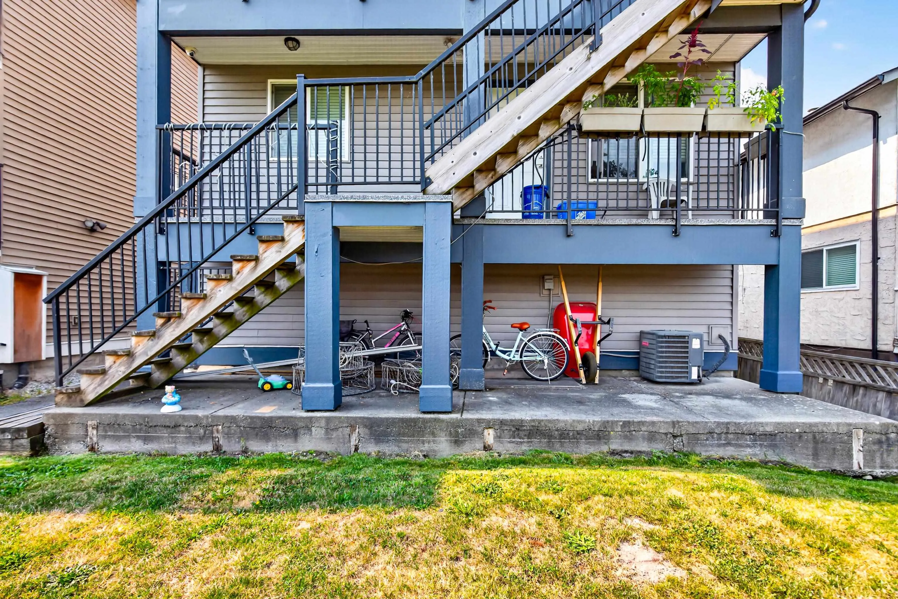 351 Pembina Street