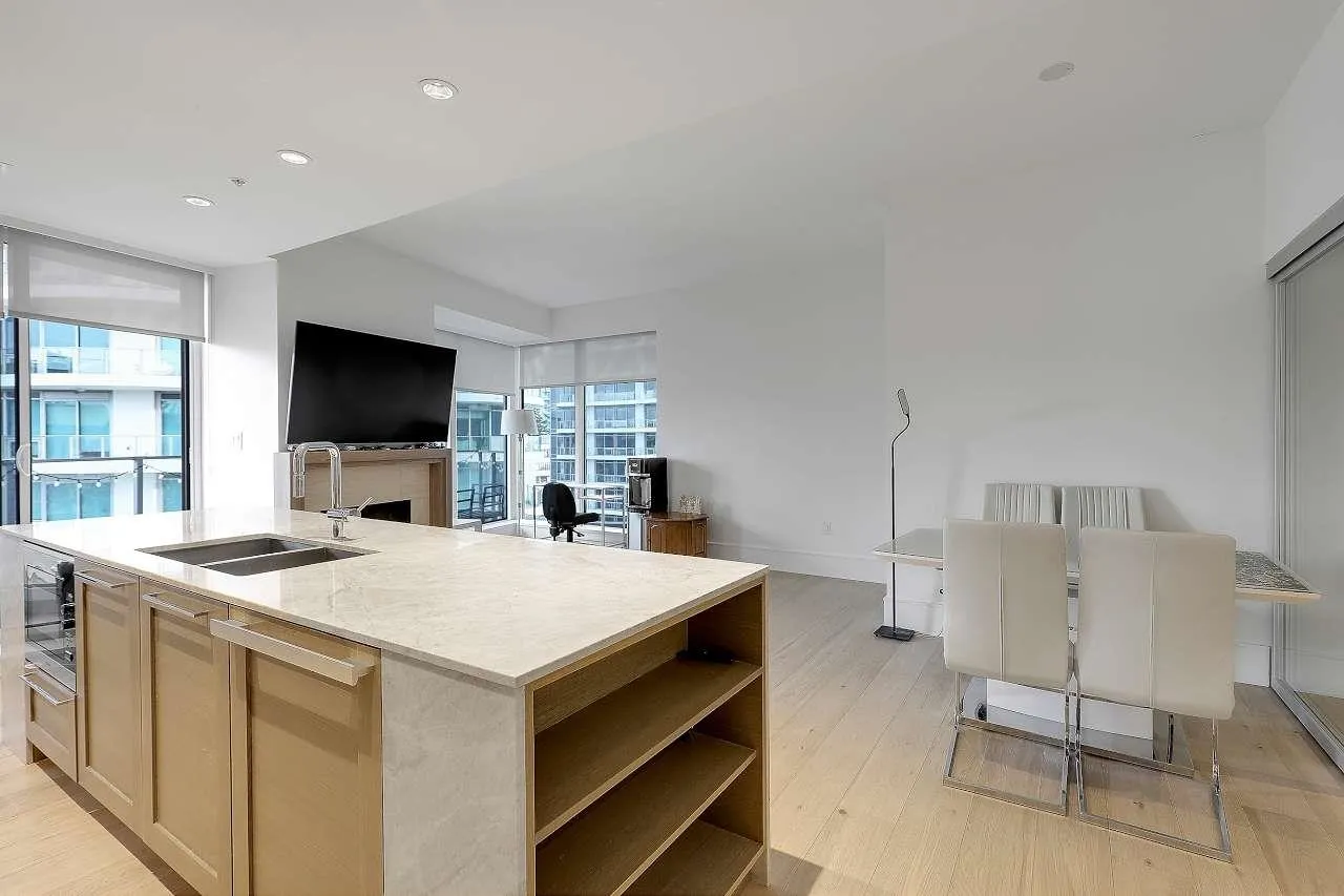 1500 Martin Street #804