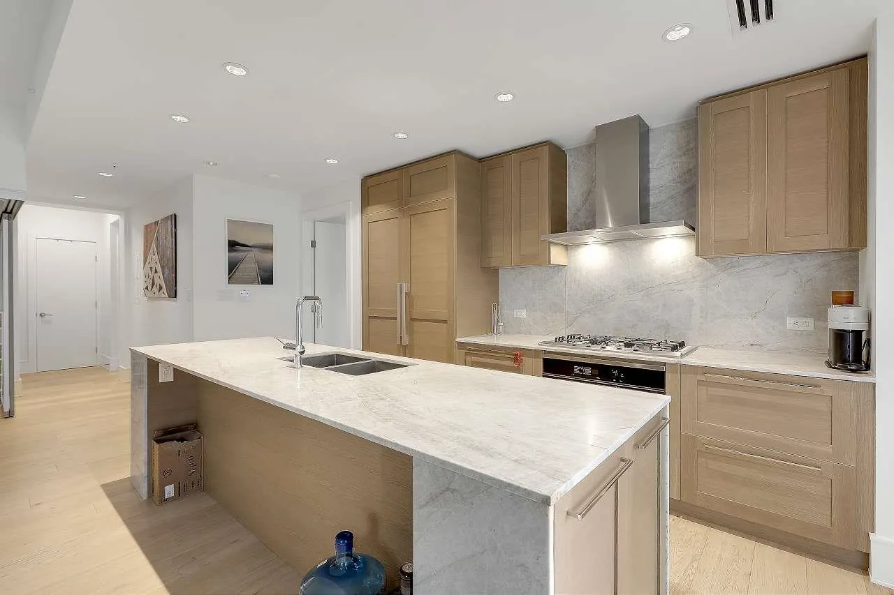 1500 Martin Street #804