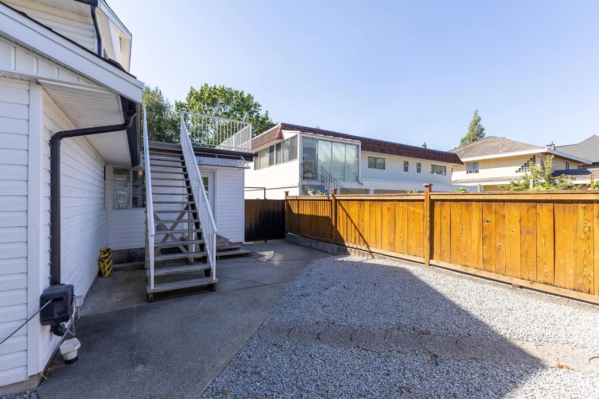 677 Gatensbury Street