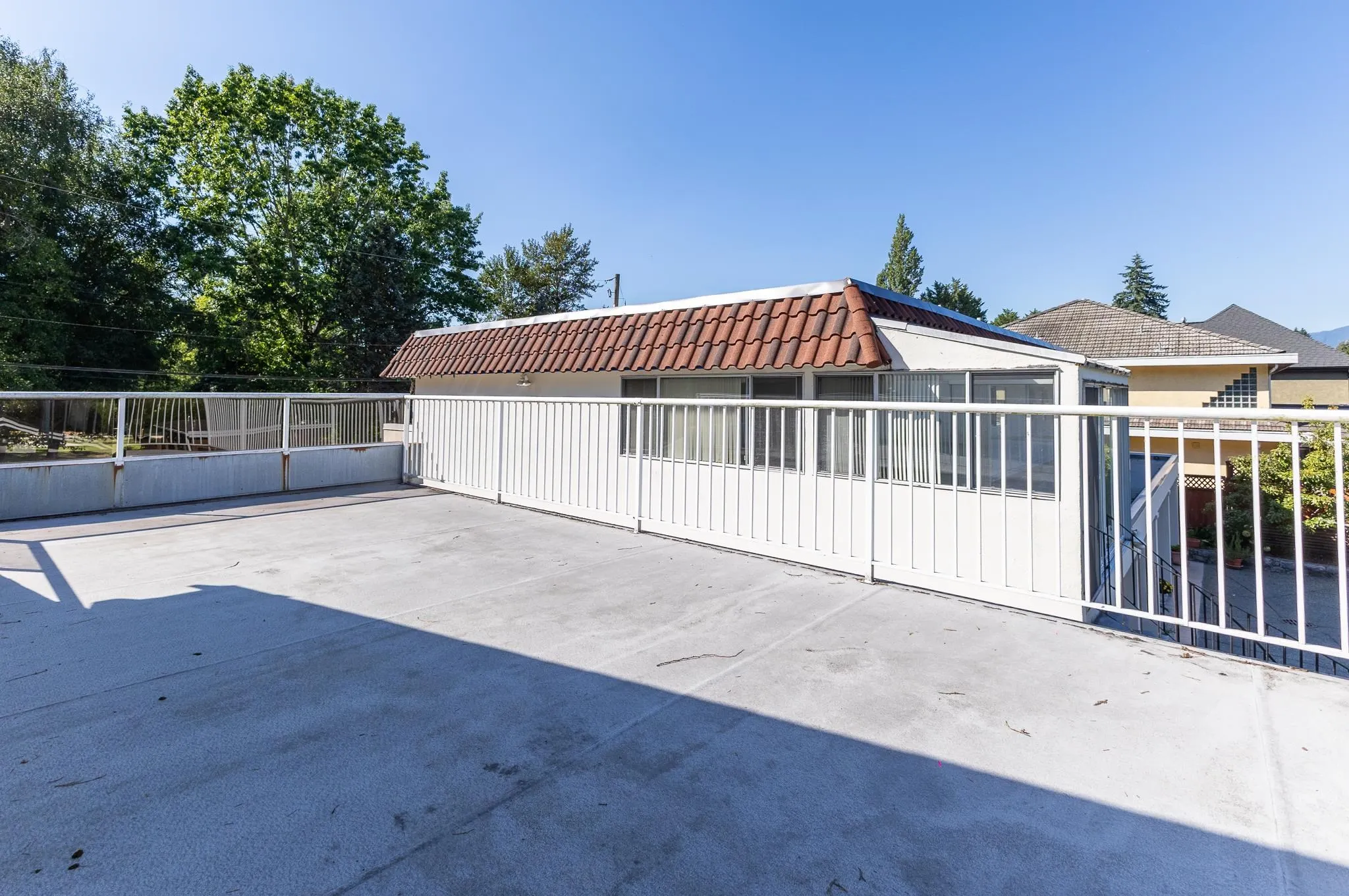 677 Gatensbury Street