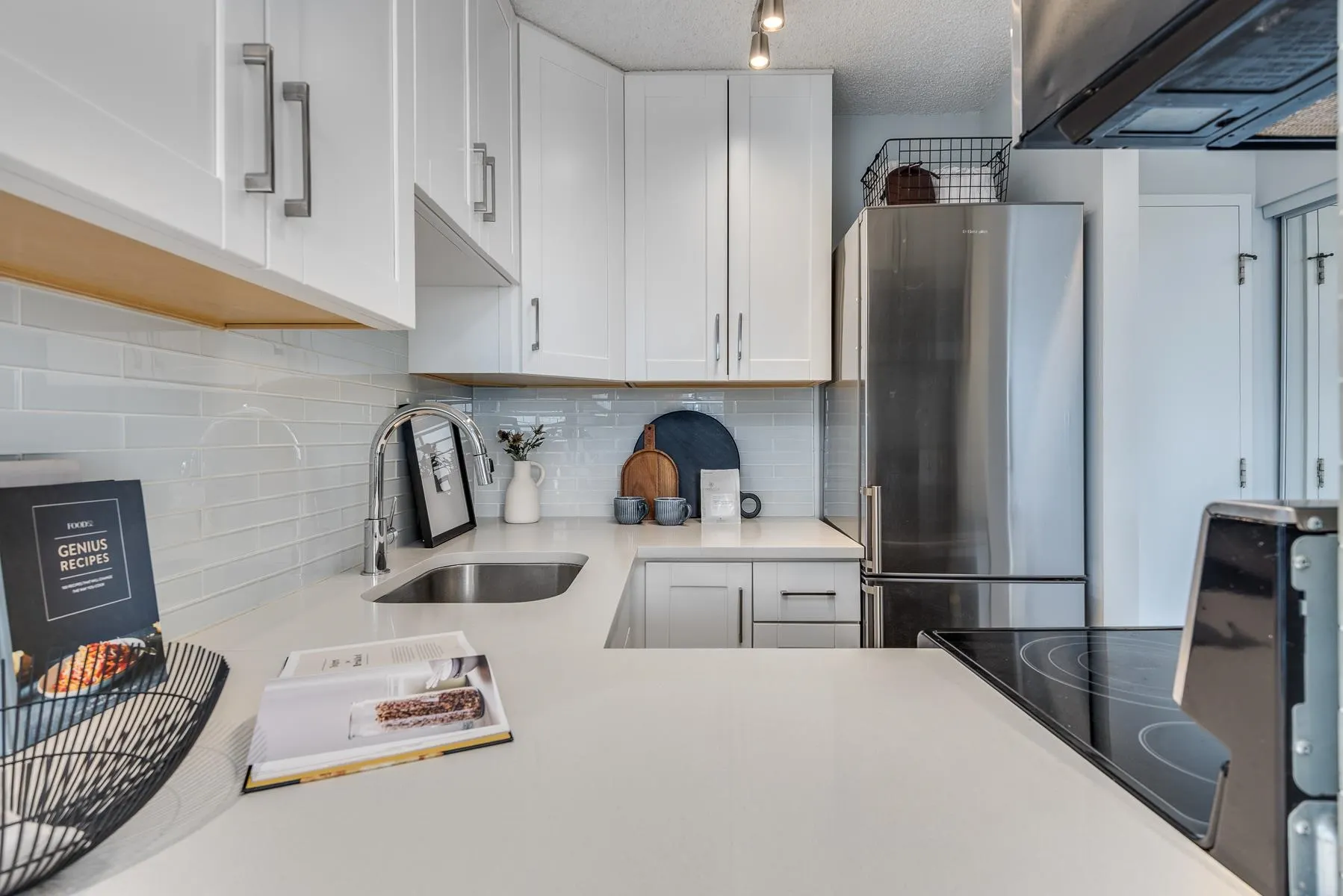 1146 Harwood Street #1401