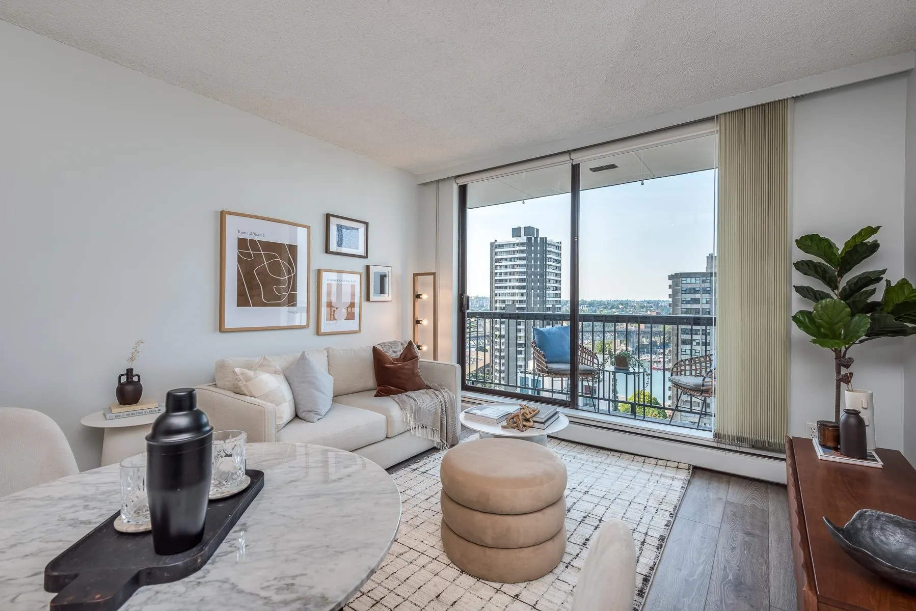 1146 Harwood Street #1401