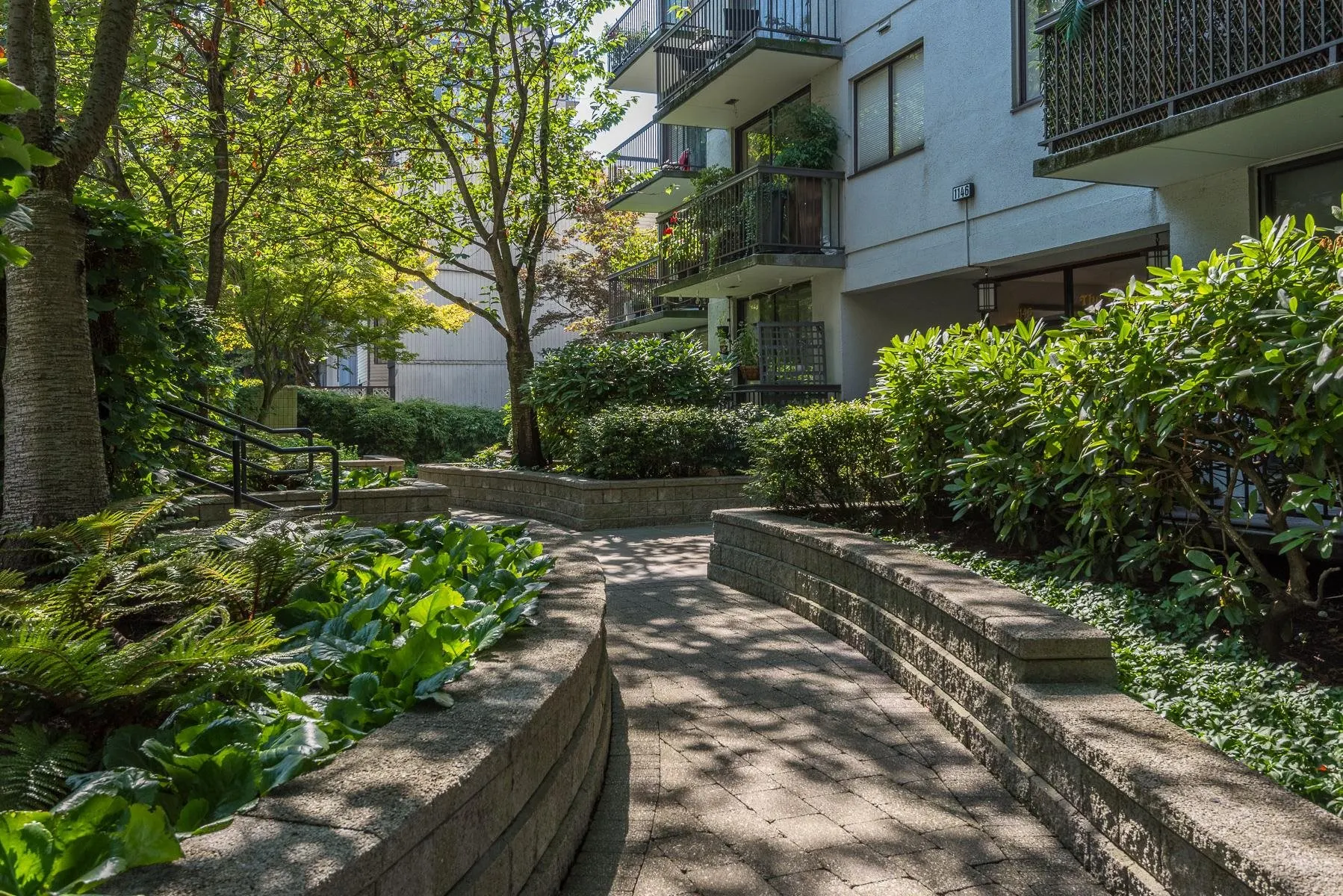 1146 Harwood Street #1401