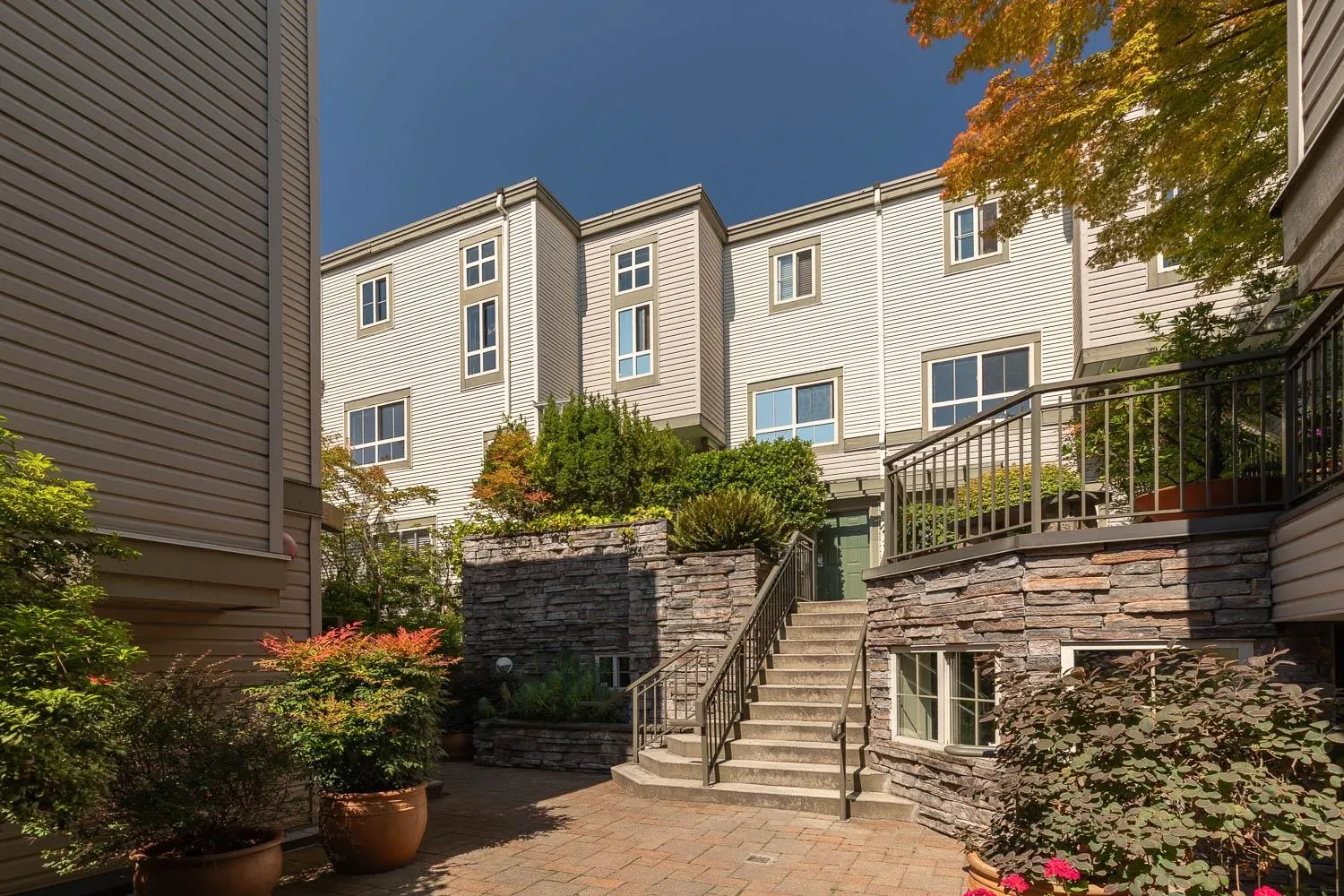 2375 W Broadway #34
