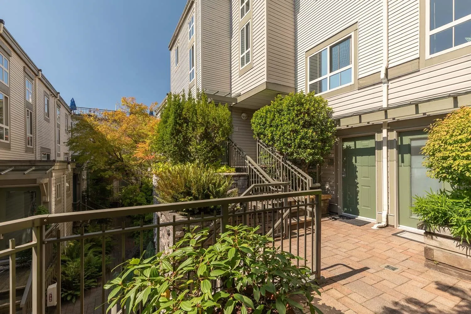 2375 W Broadway #34
