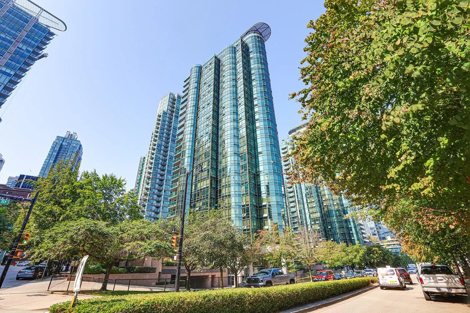 555 Jervis Street #807