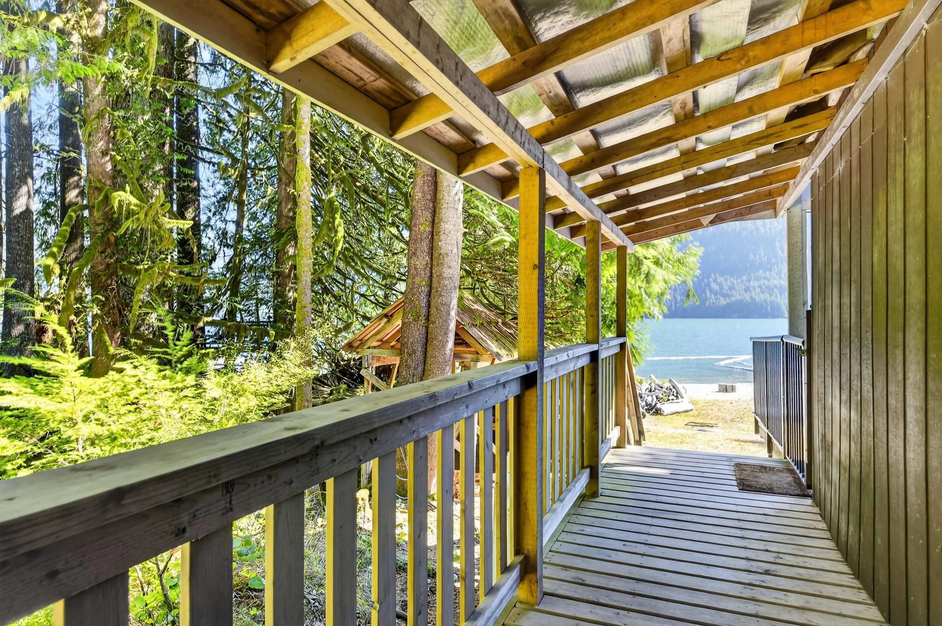 15 Debeck Creek