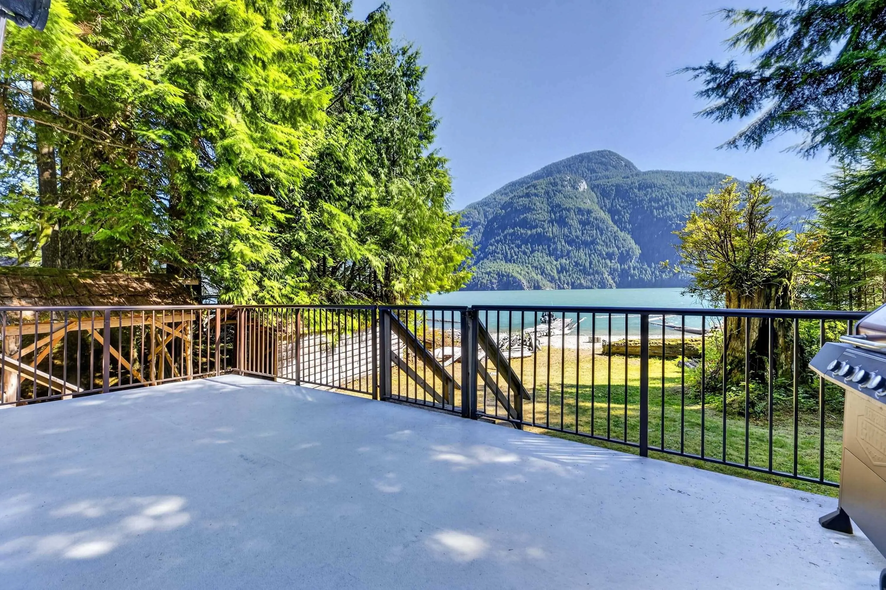 15 Debeck Creek