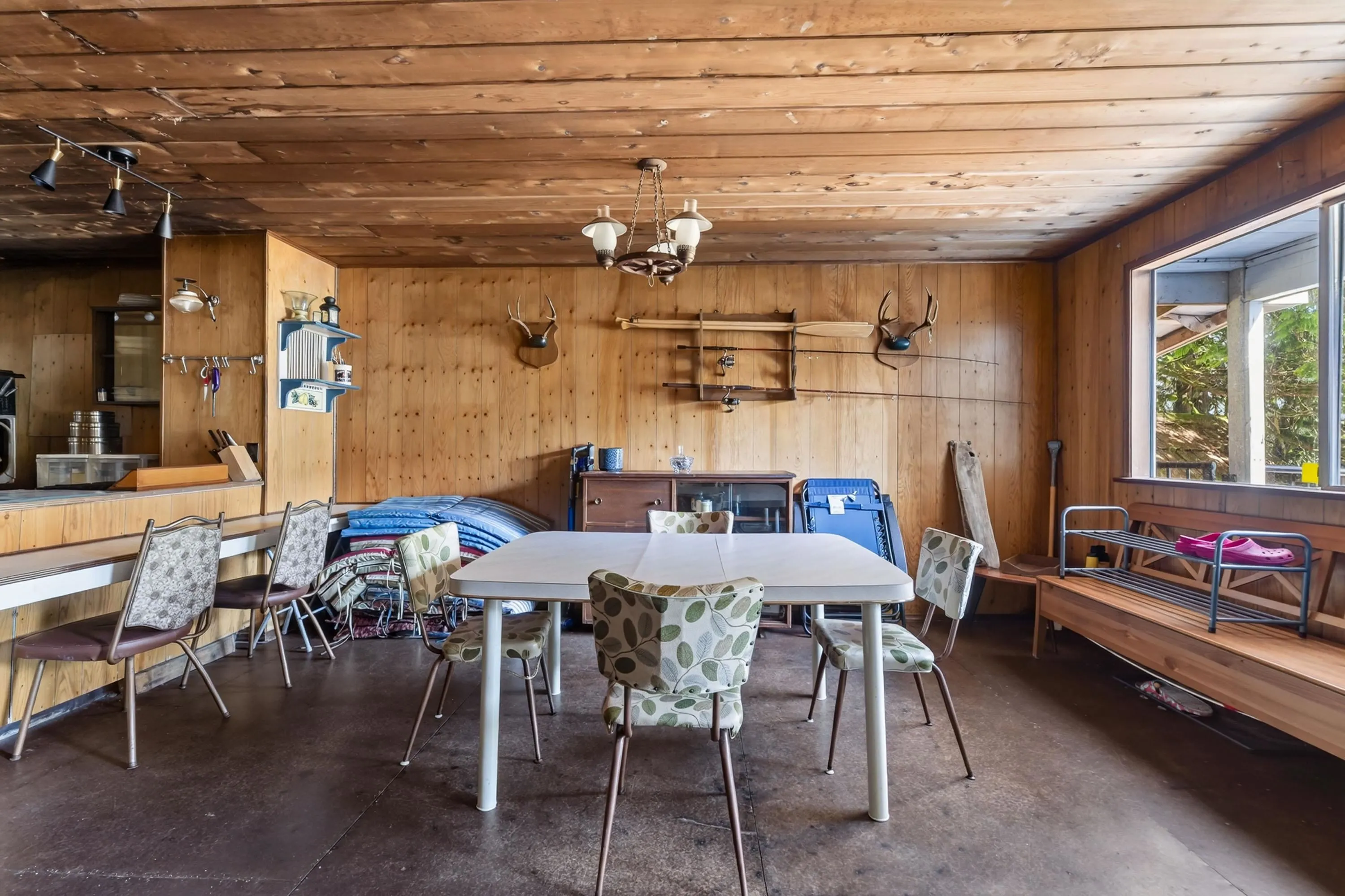 15 Debeck Creek