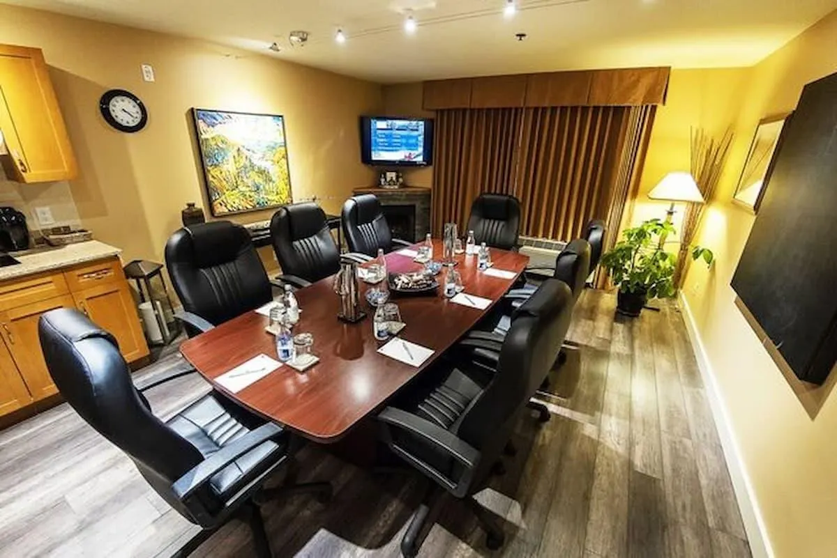 1490 Highway 99 #324