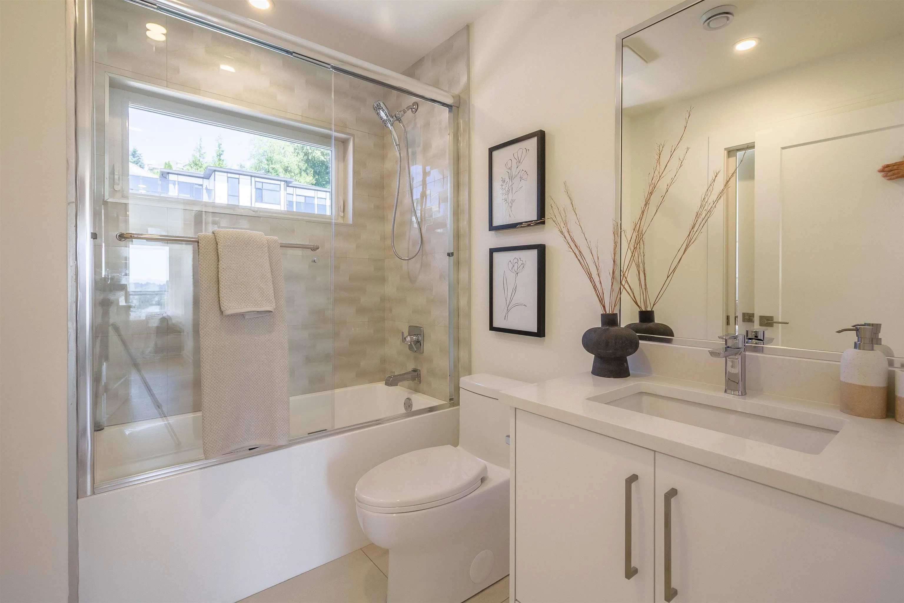 2256 Monashee Court