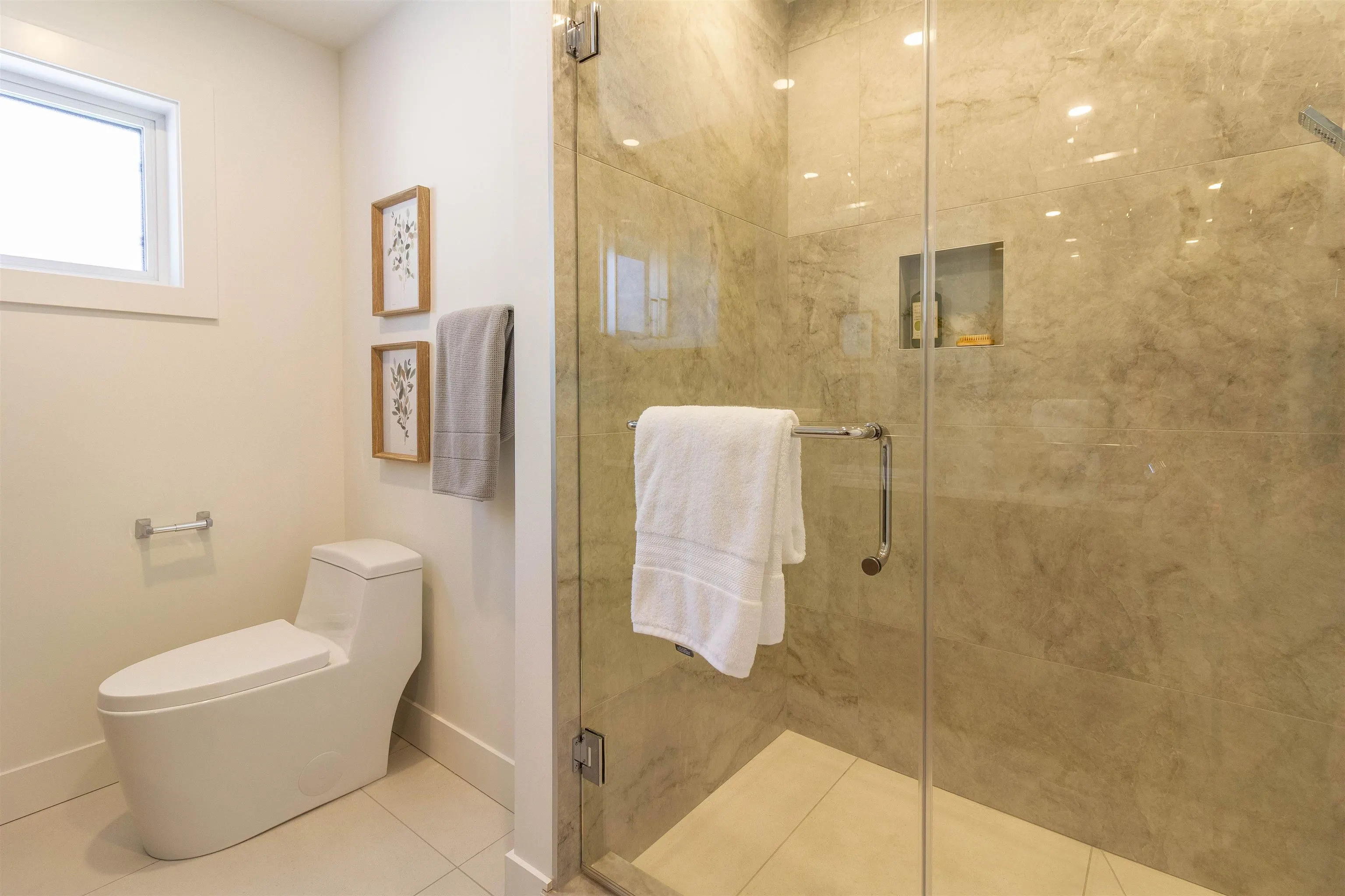 2256 Monashee Court