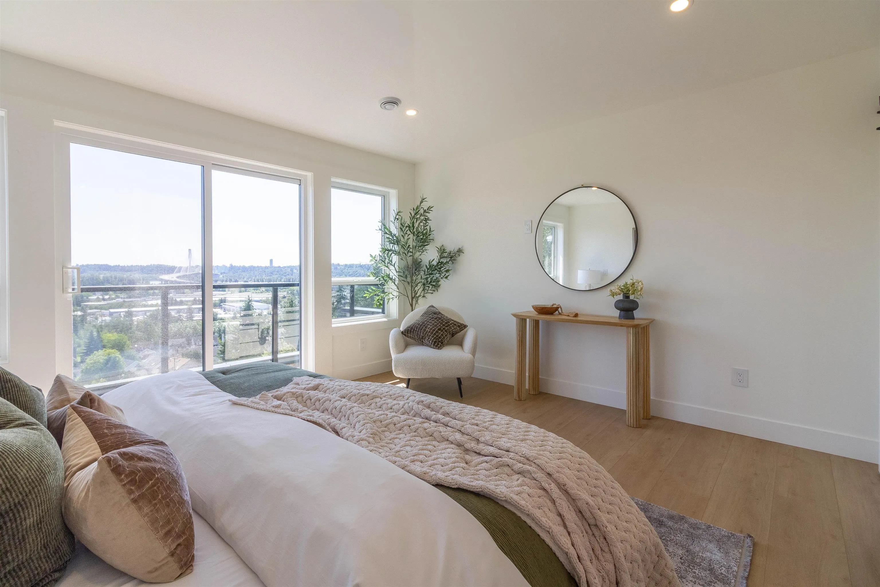 2256 Monashee Court