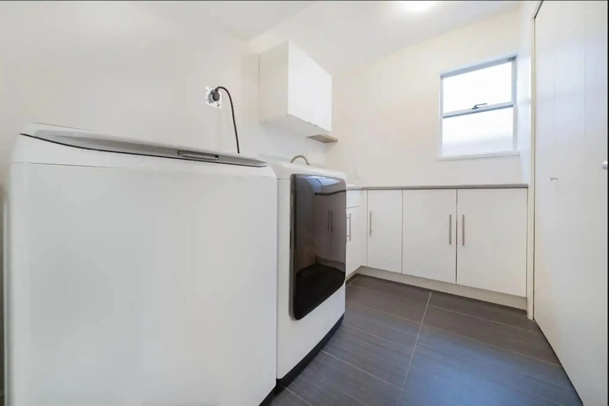 453X 16th Ave W #Ground Floor