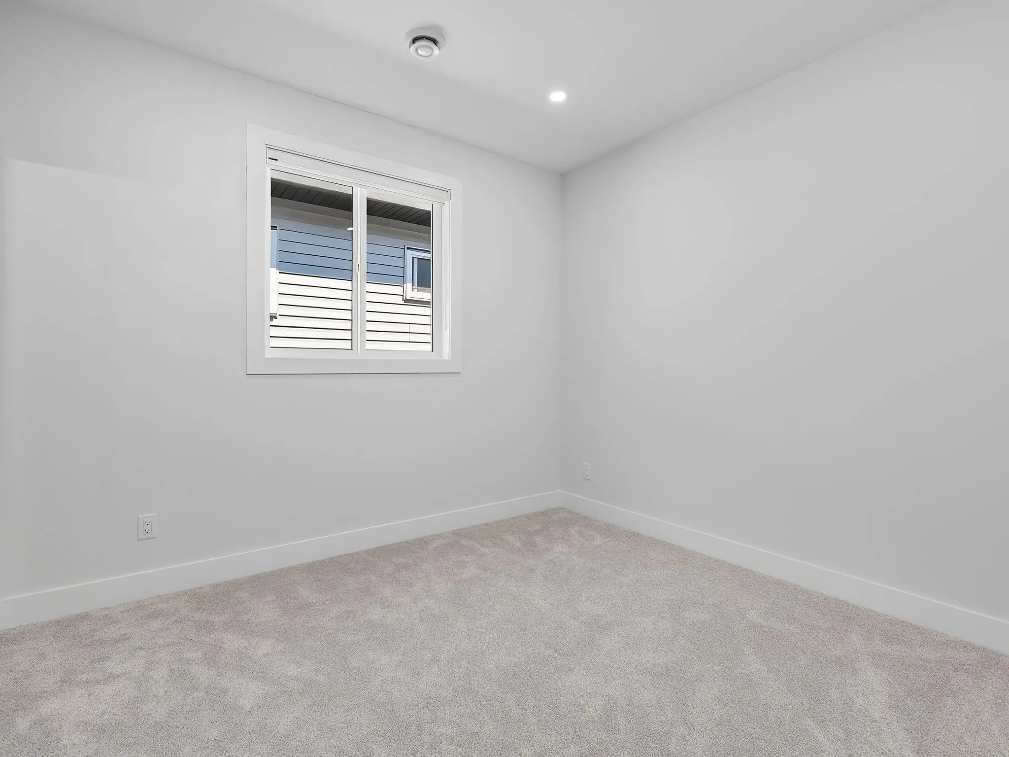 5737 172 Street #102
