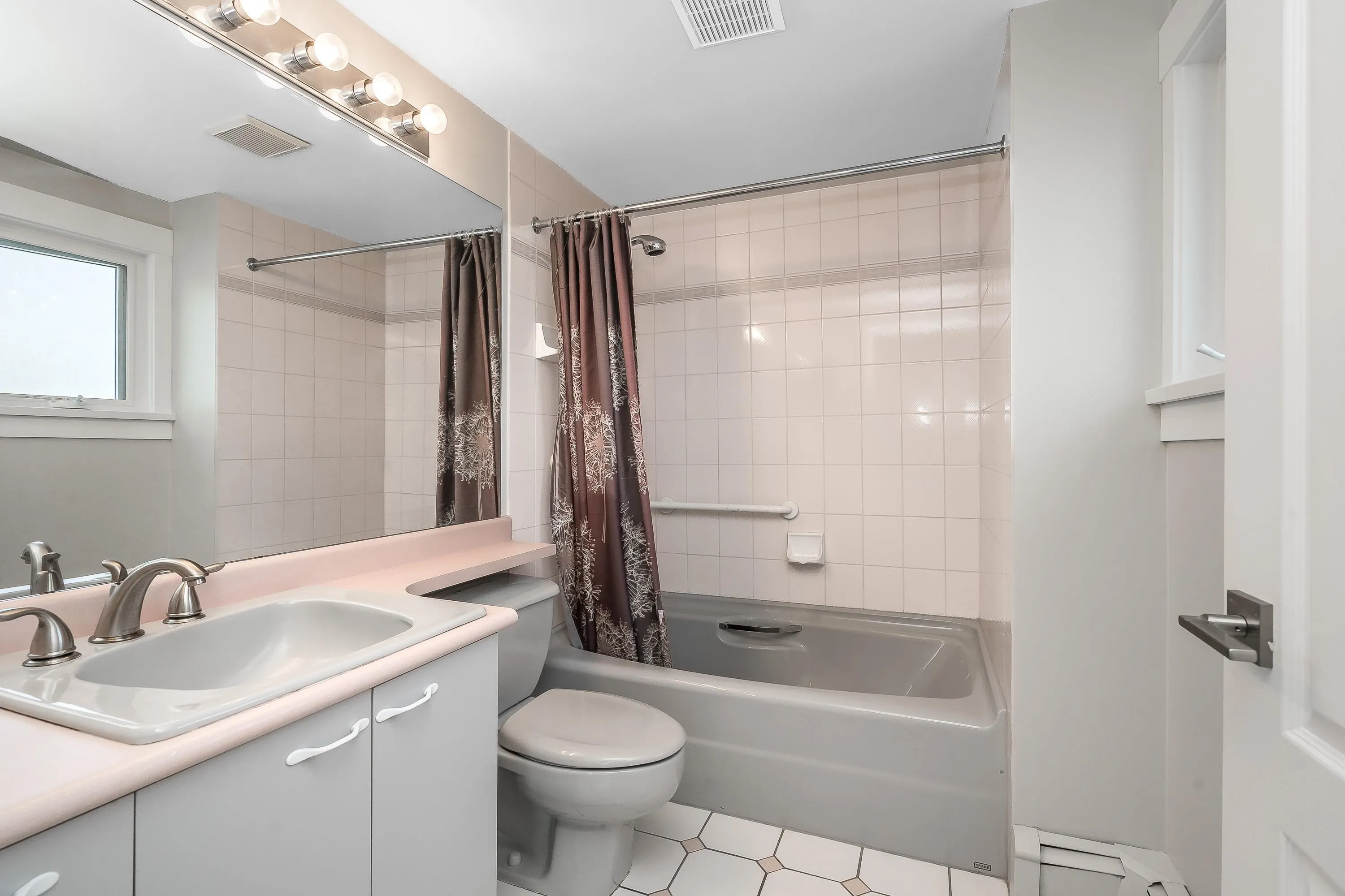 15111 Russell Avenue #412