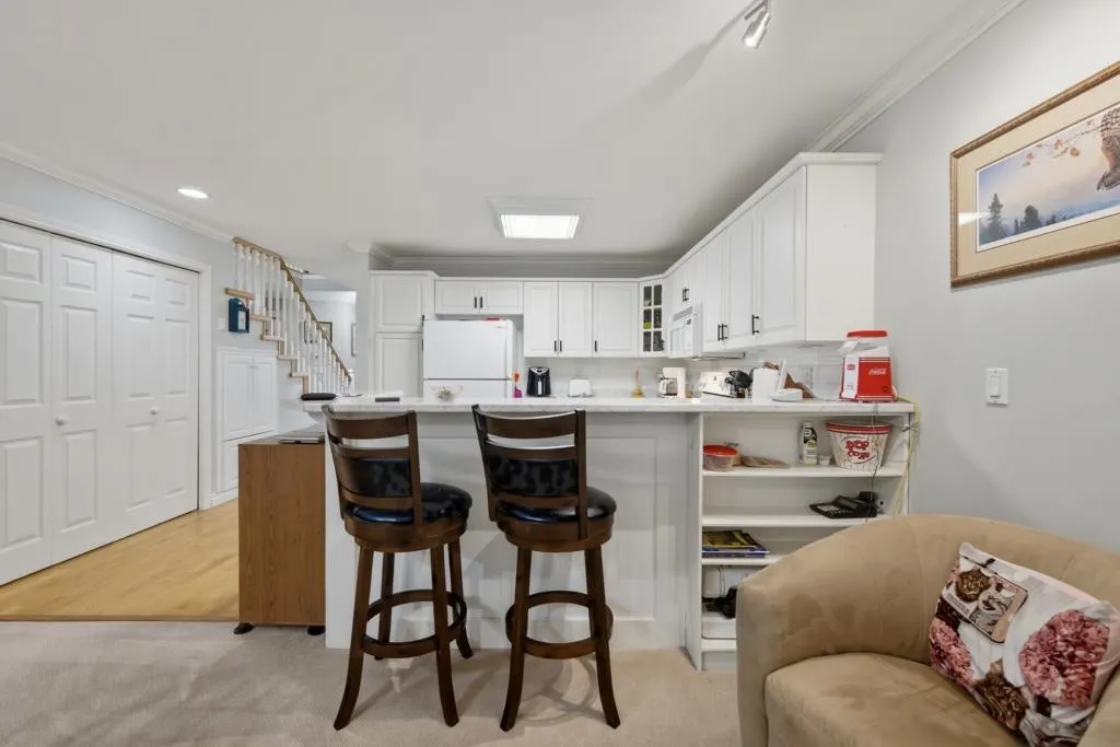 15099 28 Avenue #5