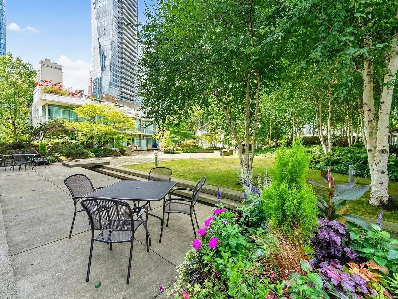590 Nicola Street #1901