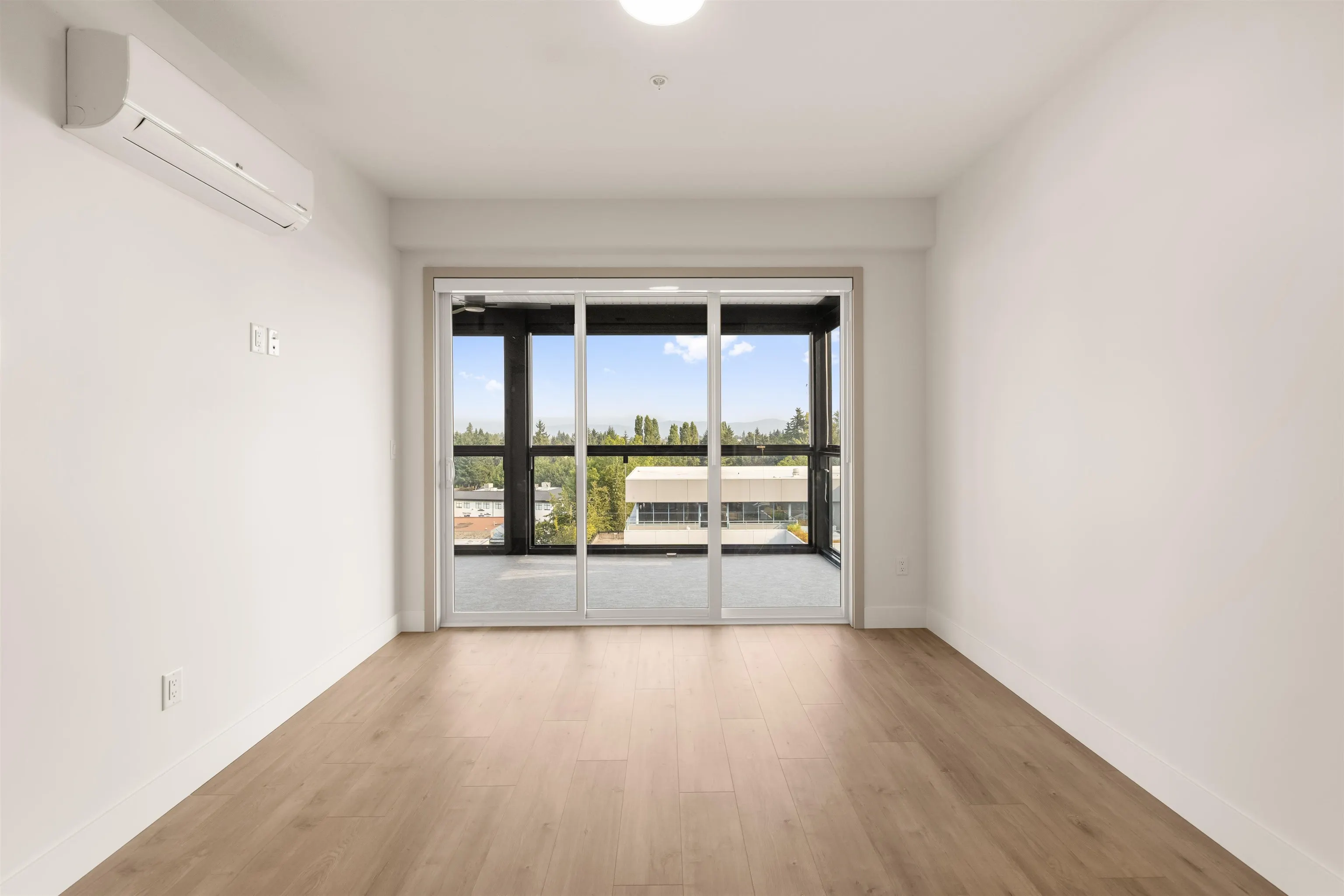32528 Simon Avenue #208