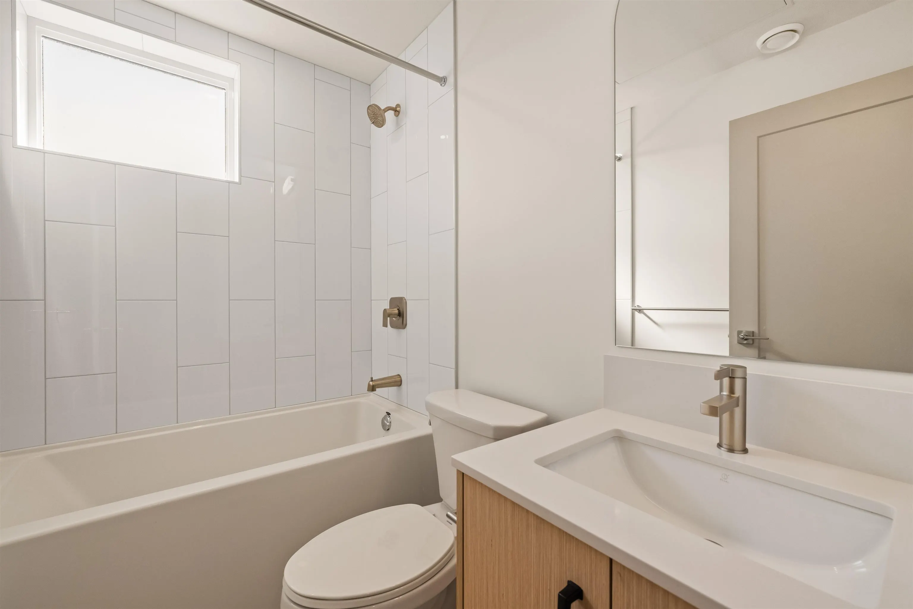 32528 Simon Avenue #208