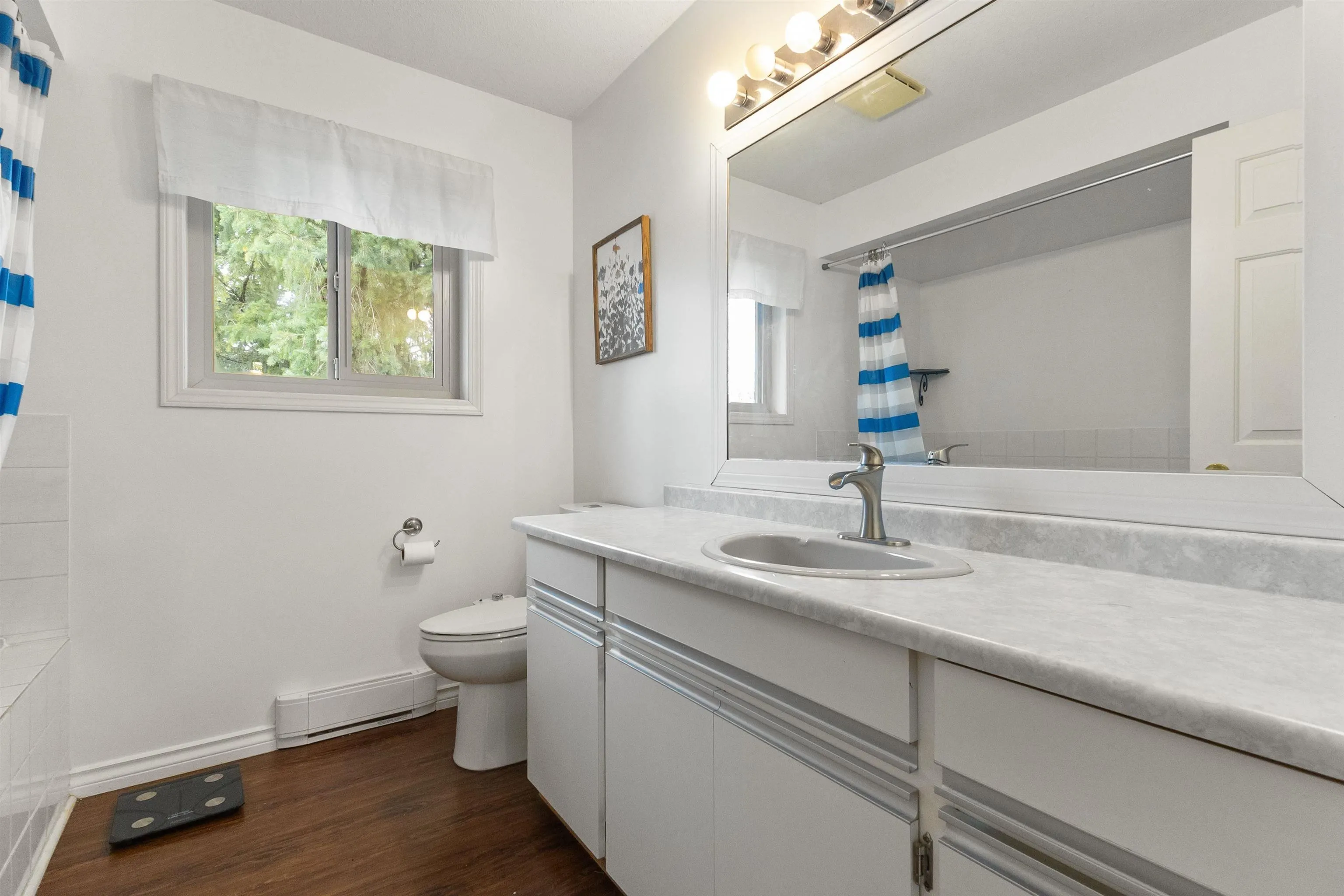 32507 Qualicum Place