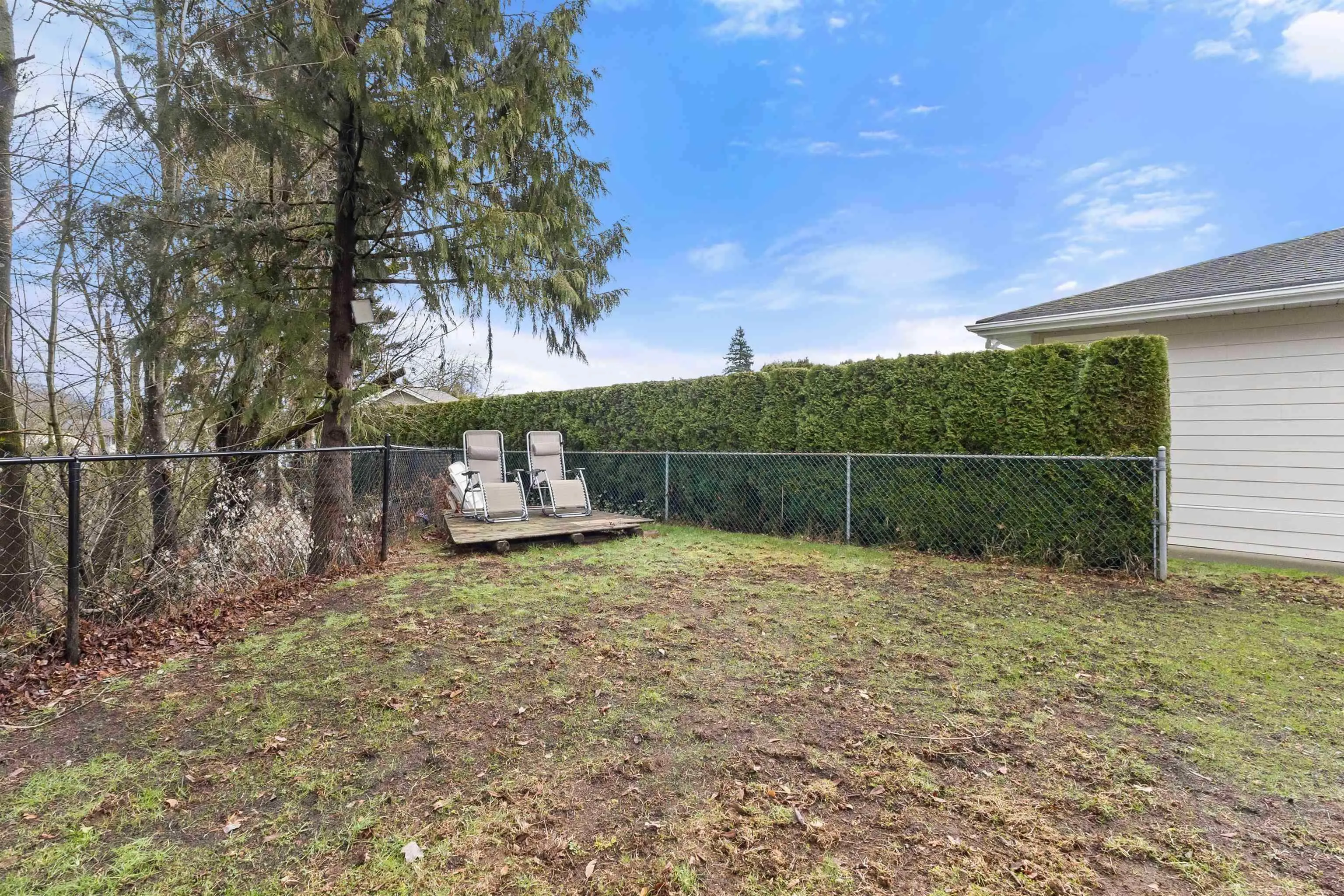 32507 Qualicum Place