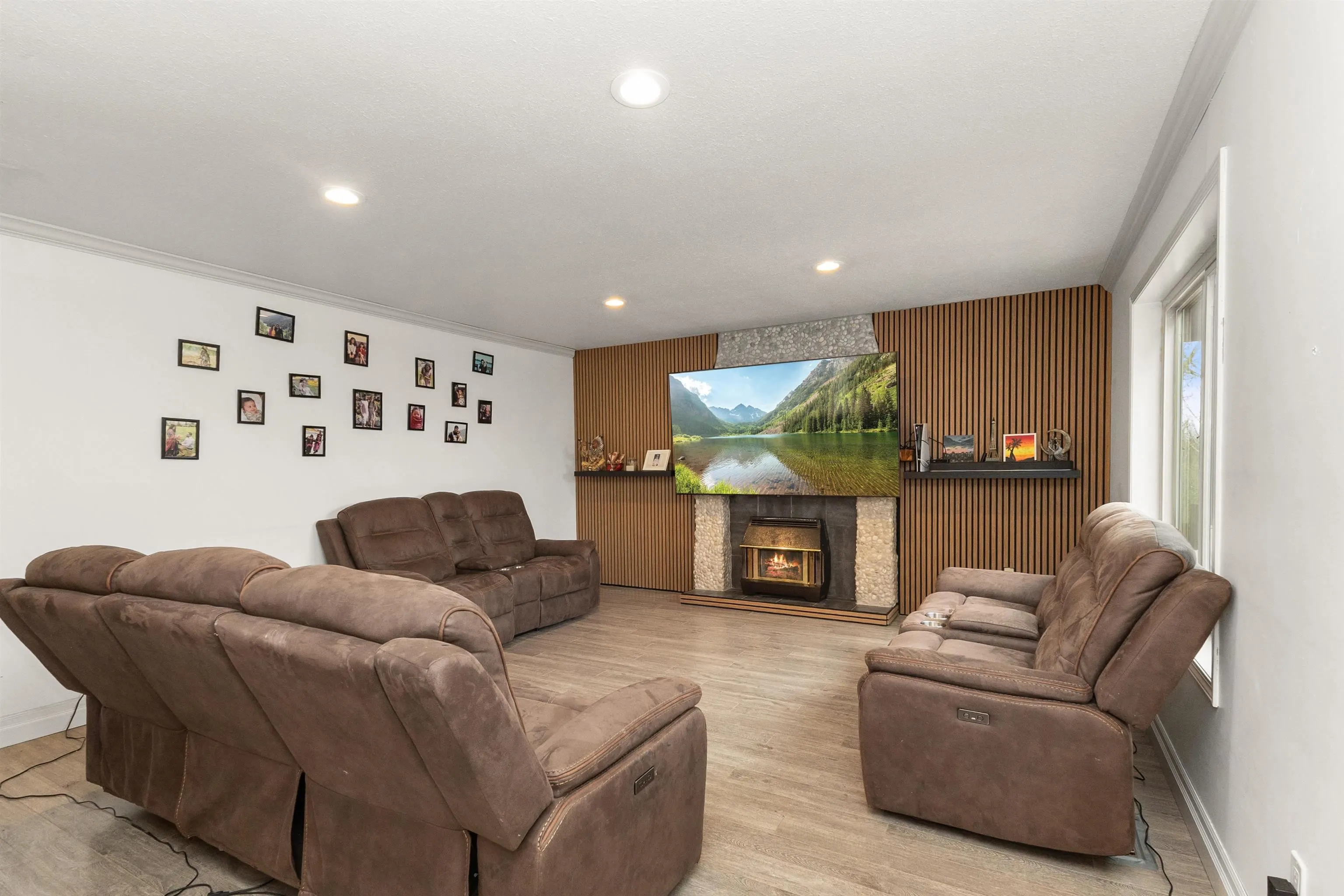 32507 Qualicum Place