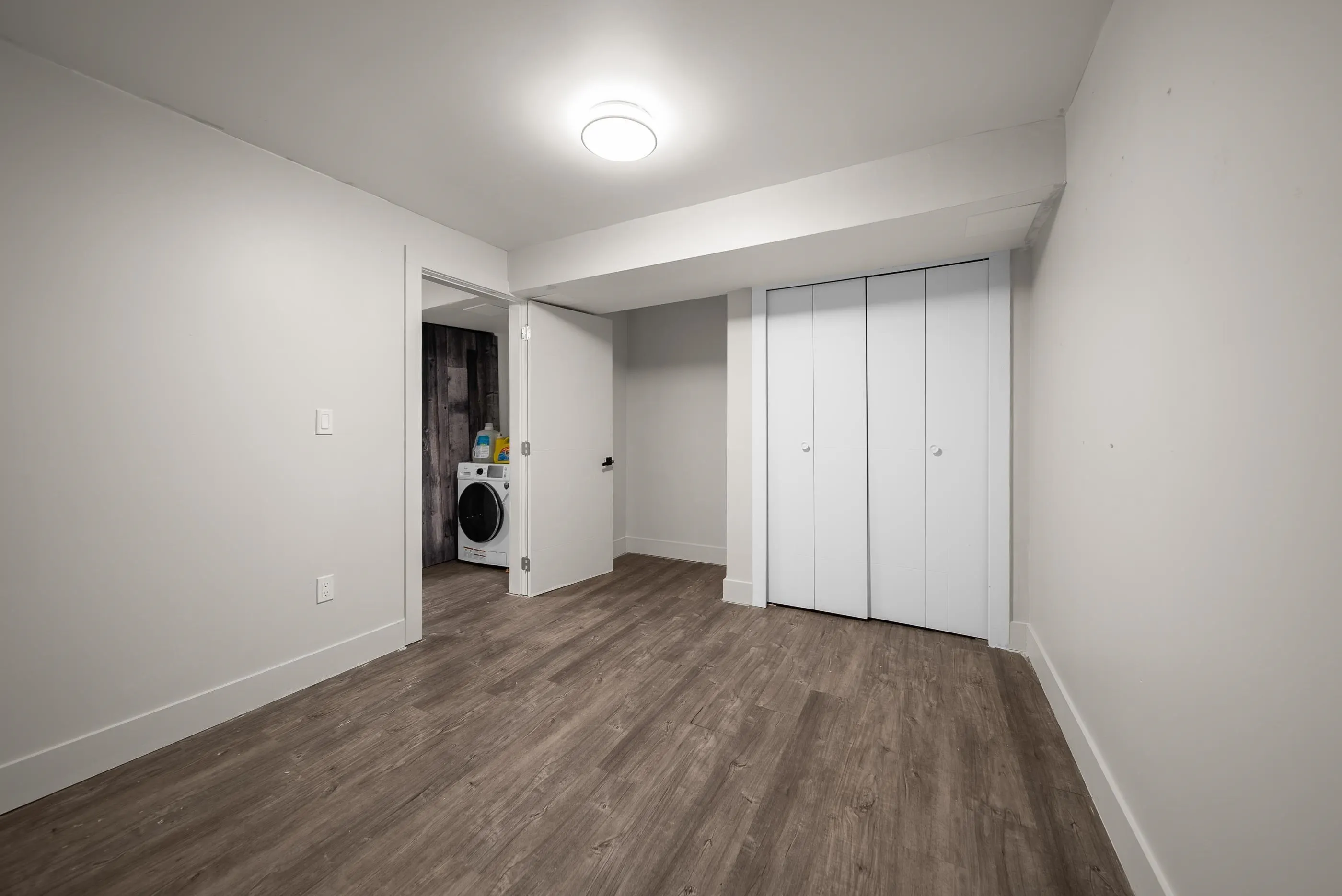 32507 Qualicum Place
