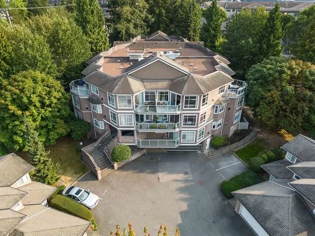 6866 Nicholson Road #303