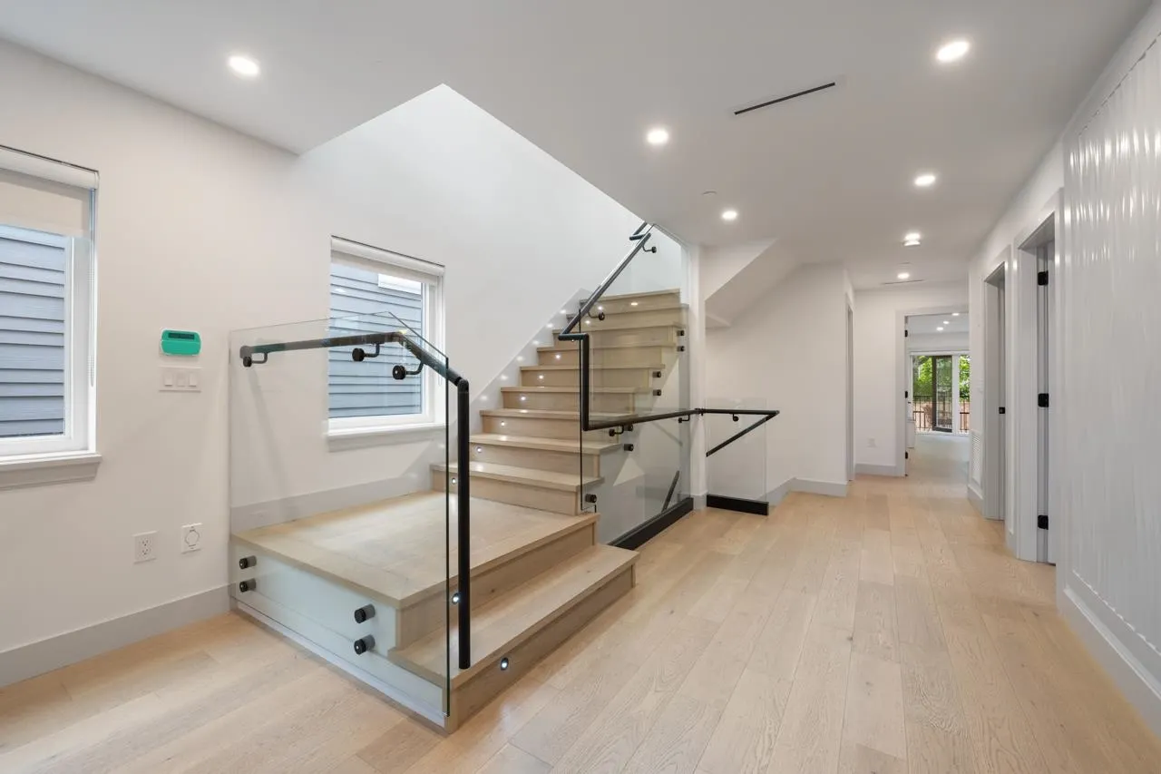 952 Parker Street