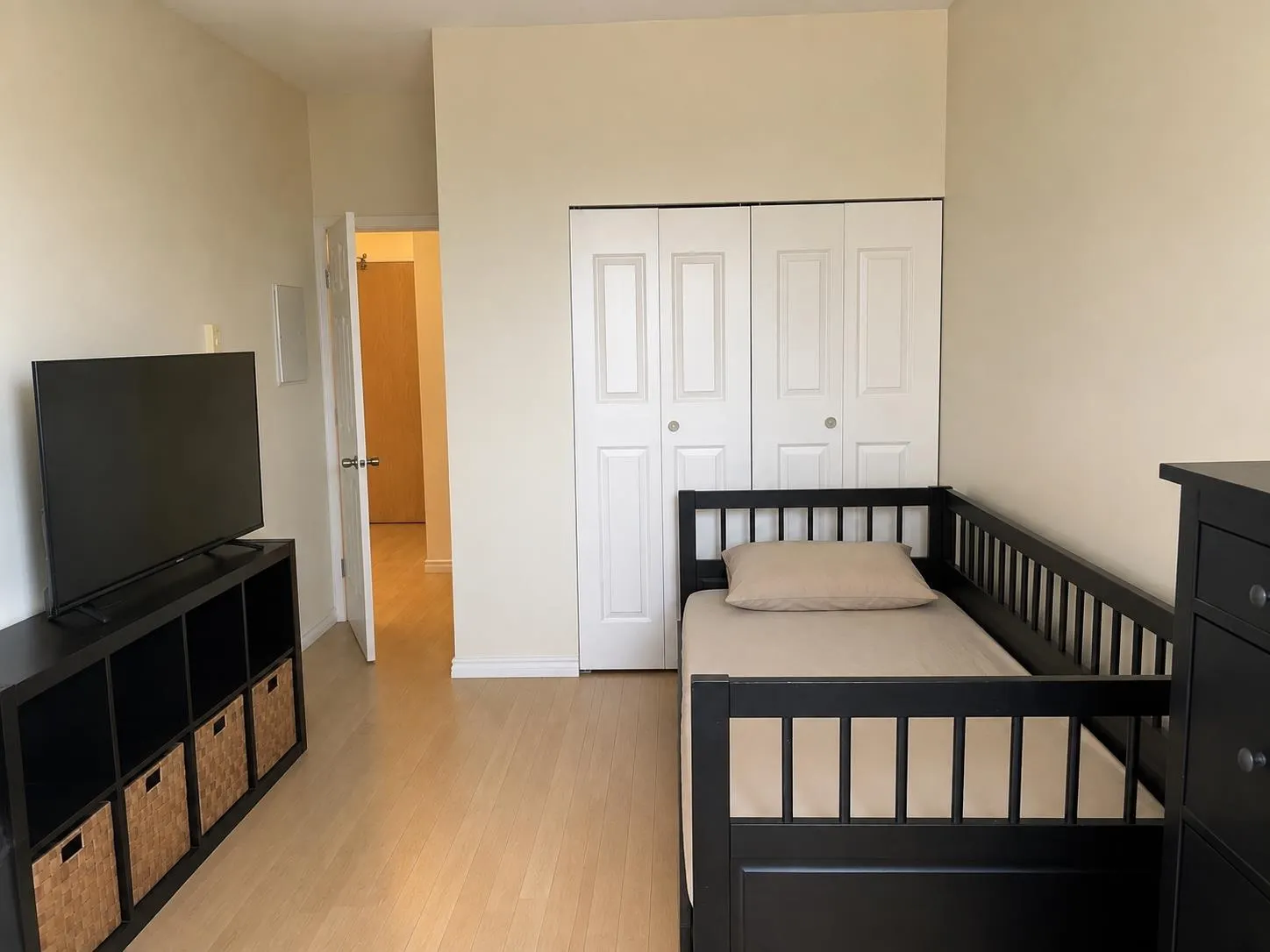 5885 Olive Avenue #805