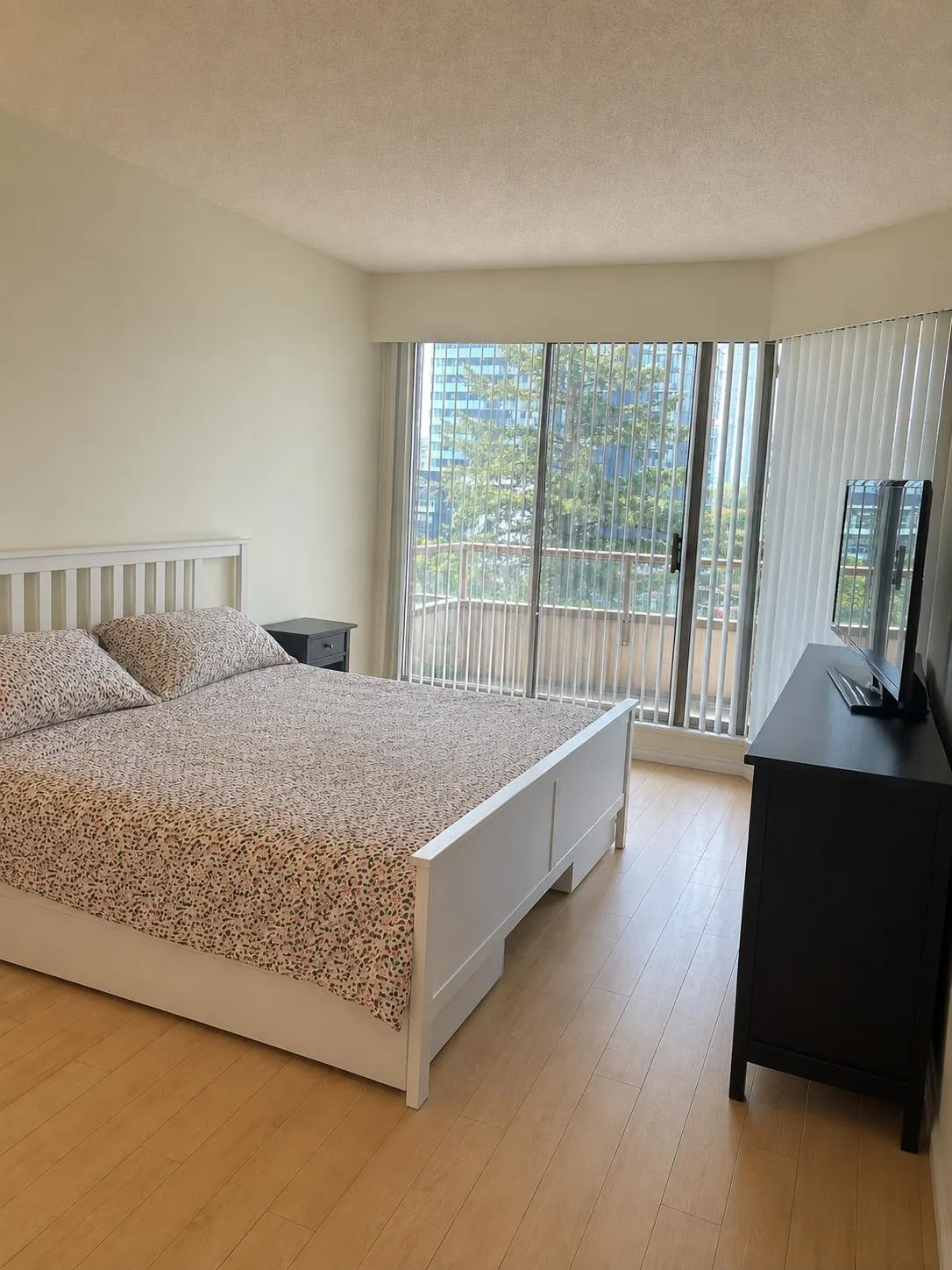 5885 Olive Avenue #805
