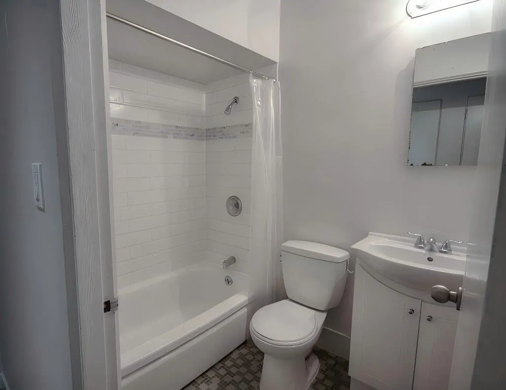 1540 Haro Street #104