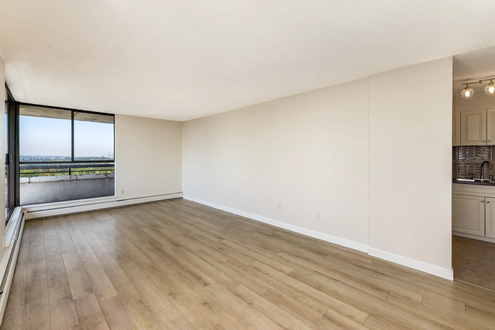 3771 Bartlett Court #1906