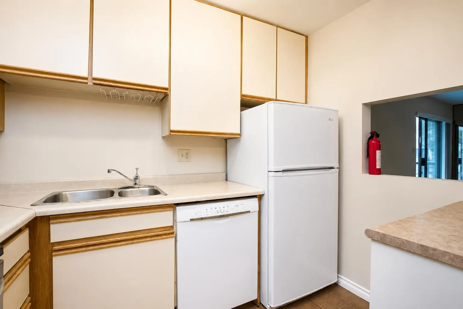 1775 W 10th Avenue #203