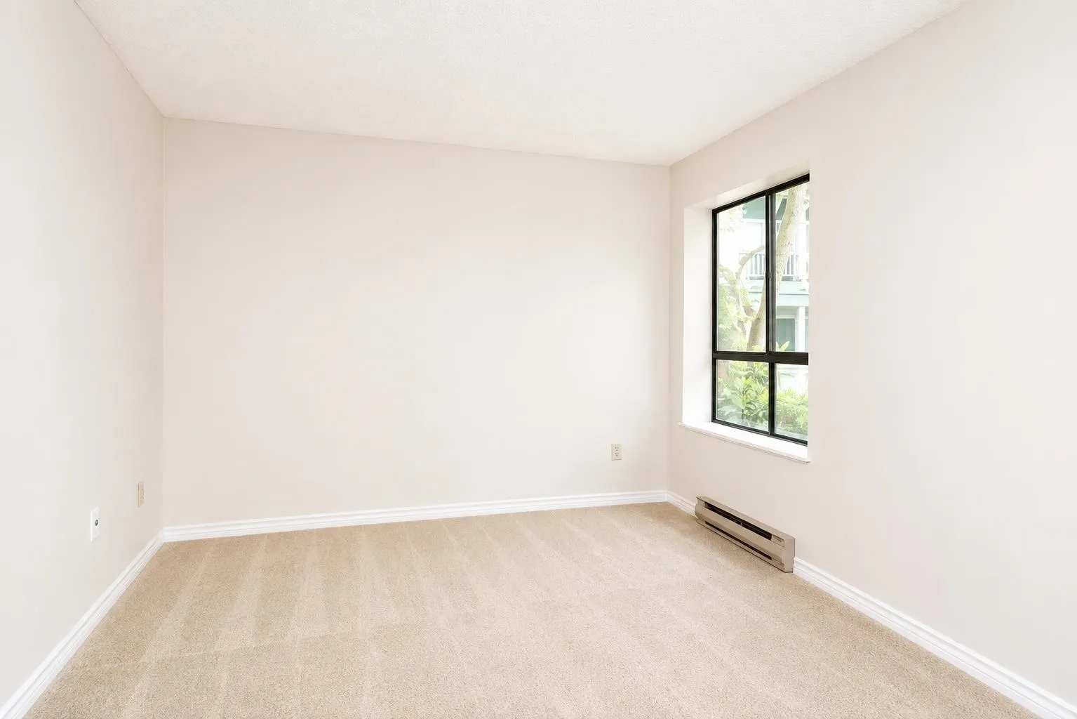 1775 W 10th Avenue #203