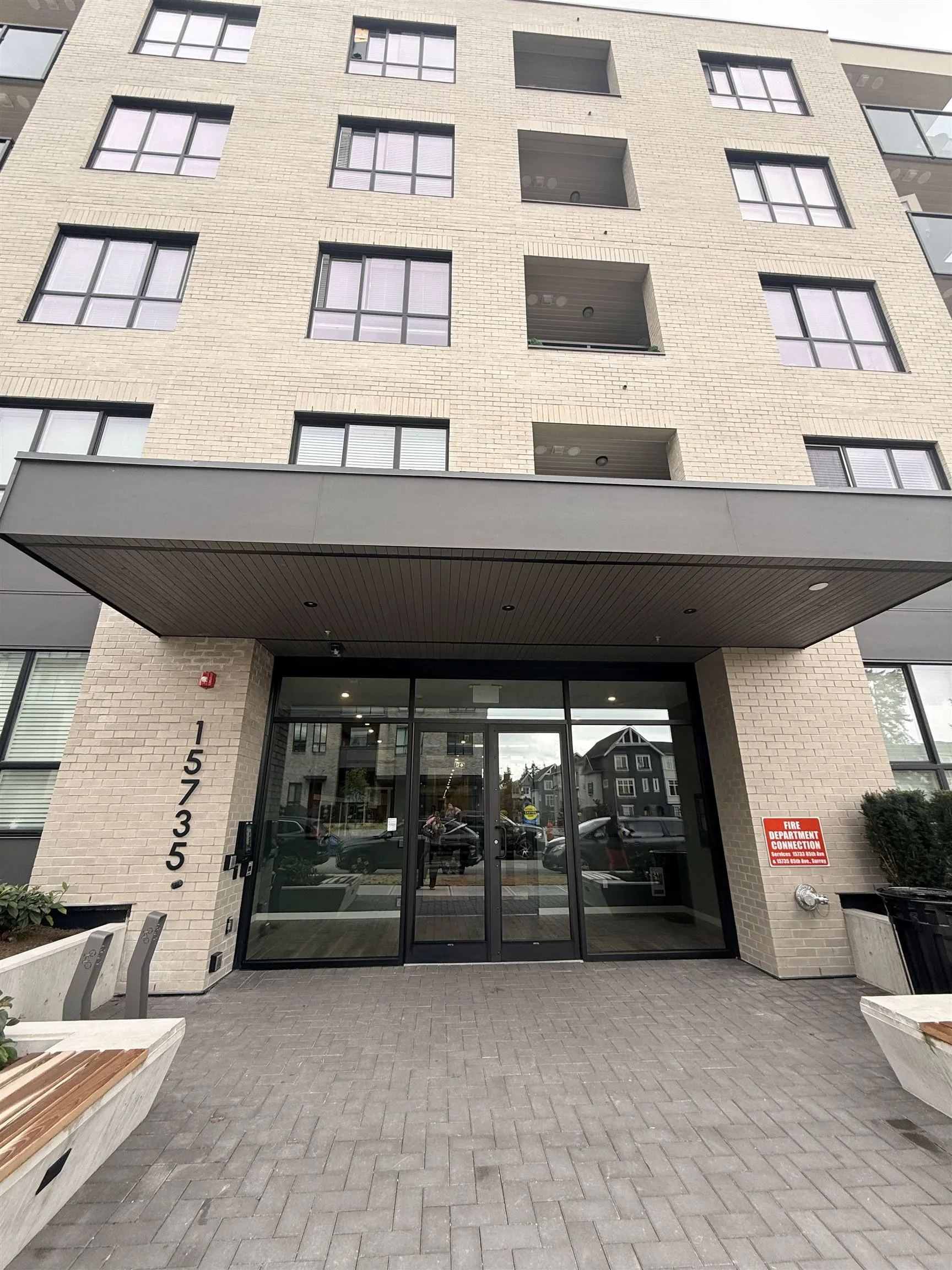 15733 85 Avenue #607