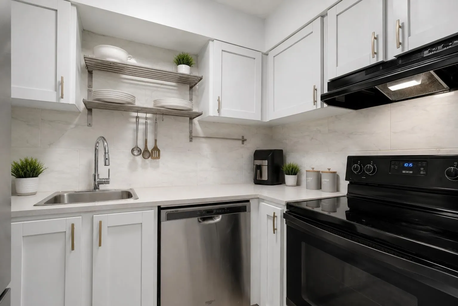 10560 154 Street #201