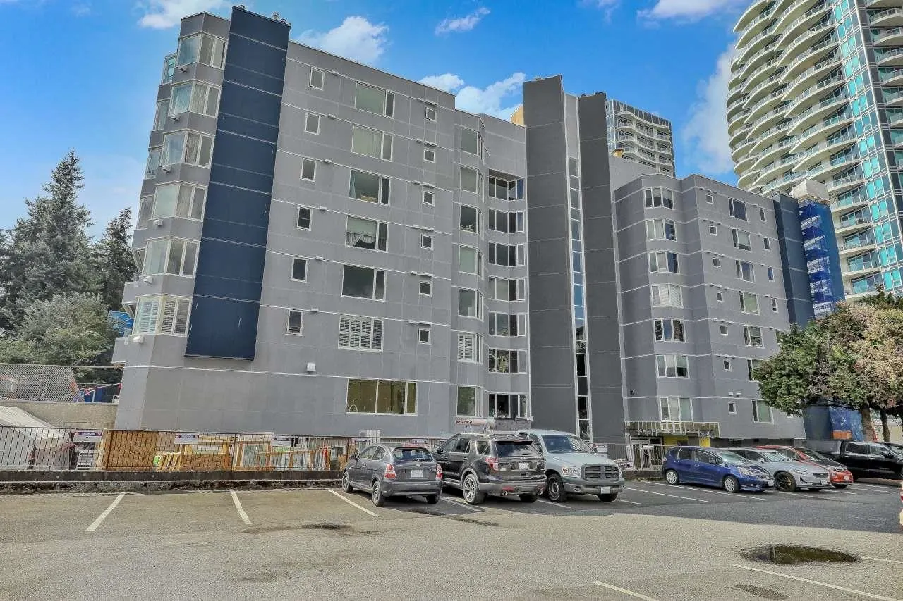 15111 Russell Avenue #309