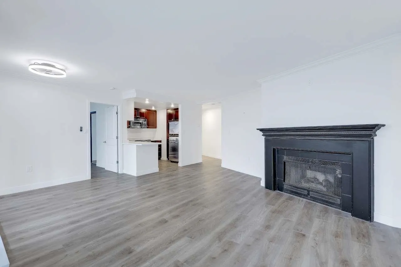 15111 Russell Avenue #309
