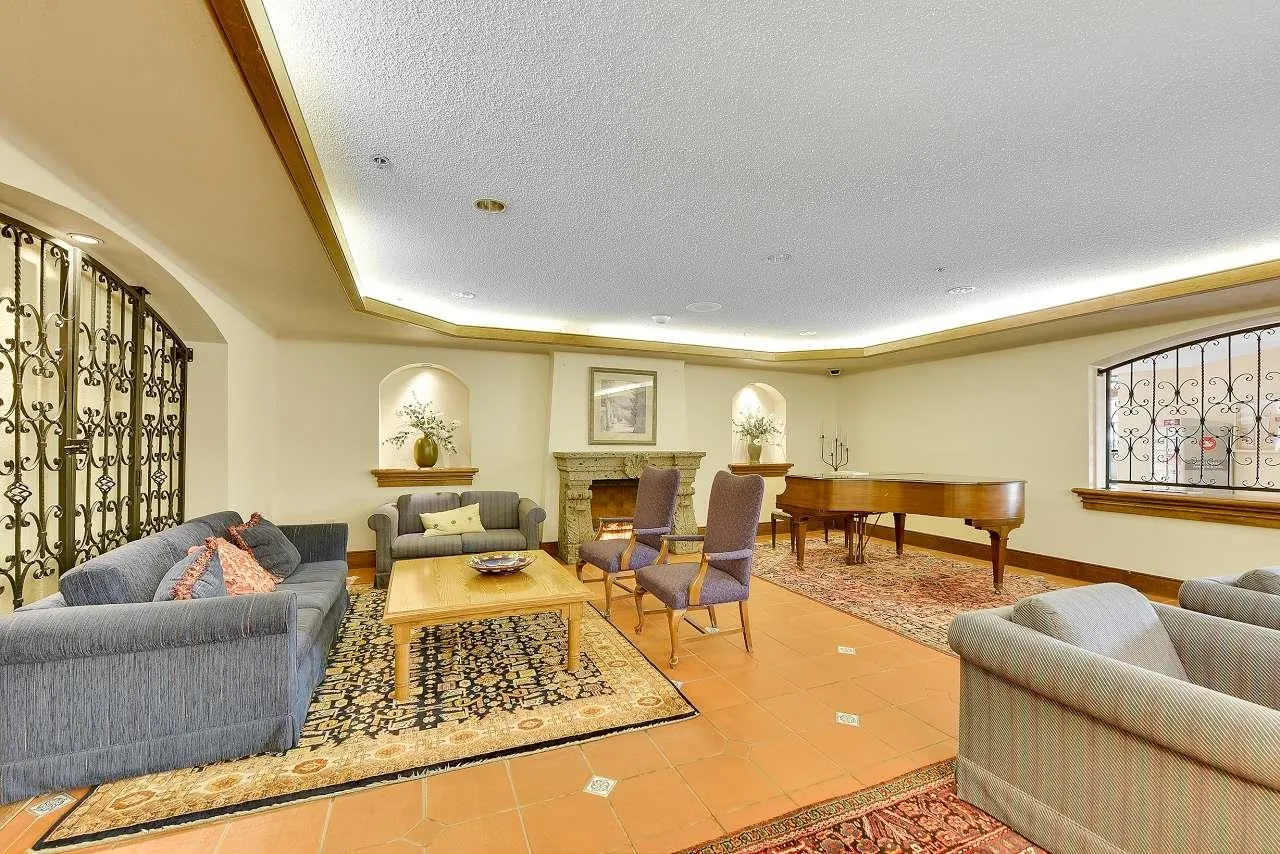 15111 Russell Avenue #309