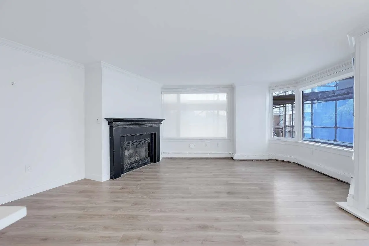 15111 Russell Avenue #309