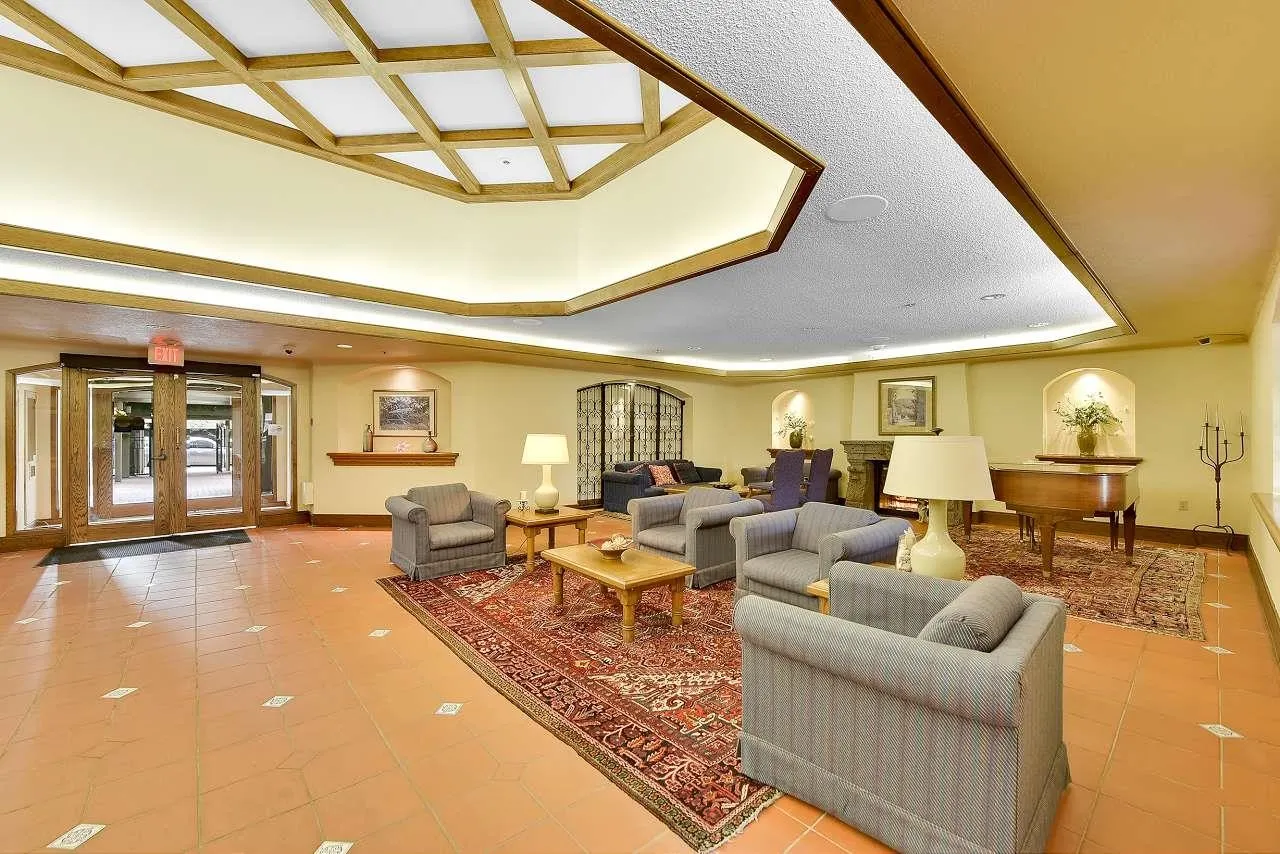15111 Russell Avenue #309